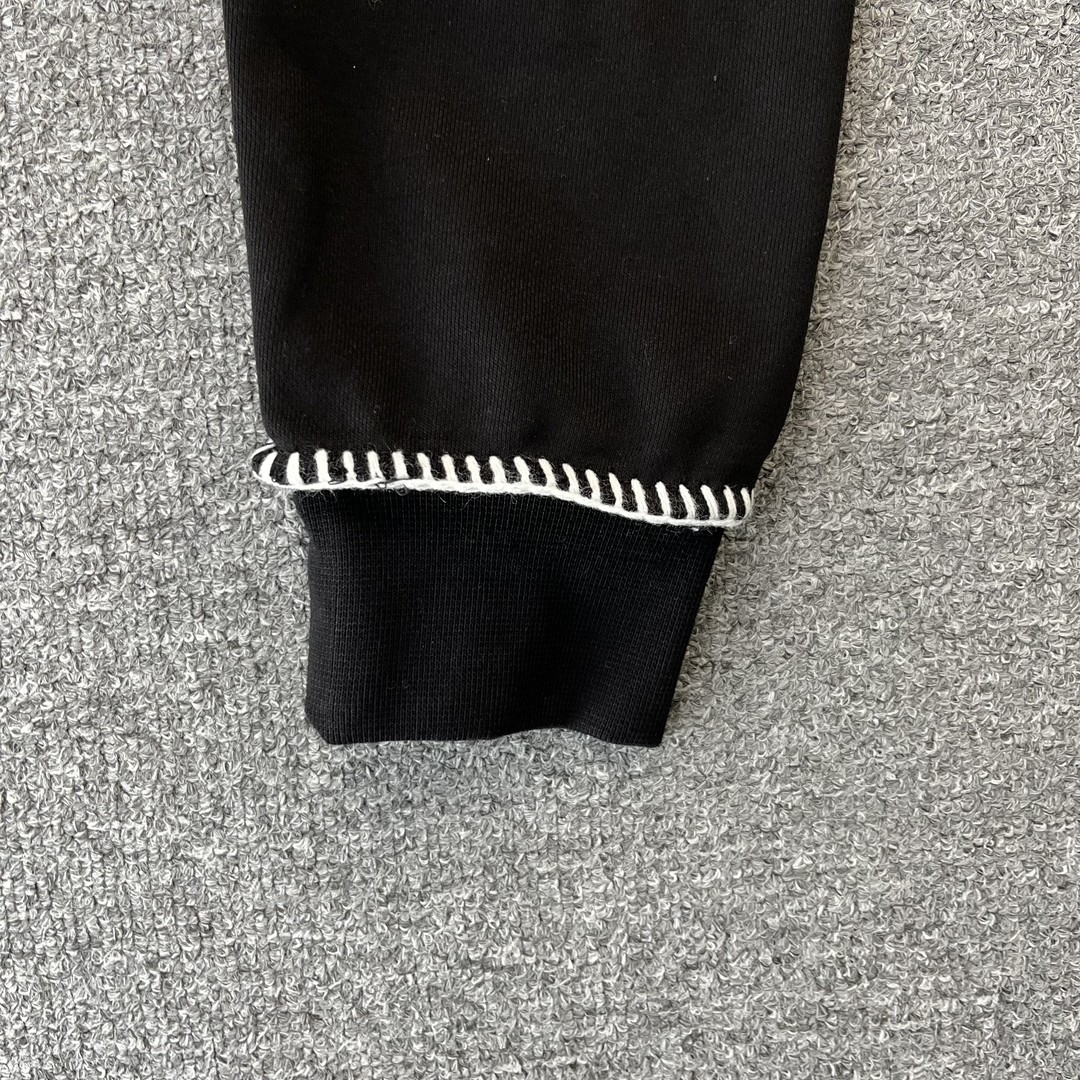 80_210  AMIRI Hoodie