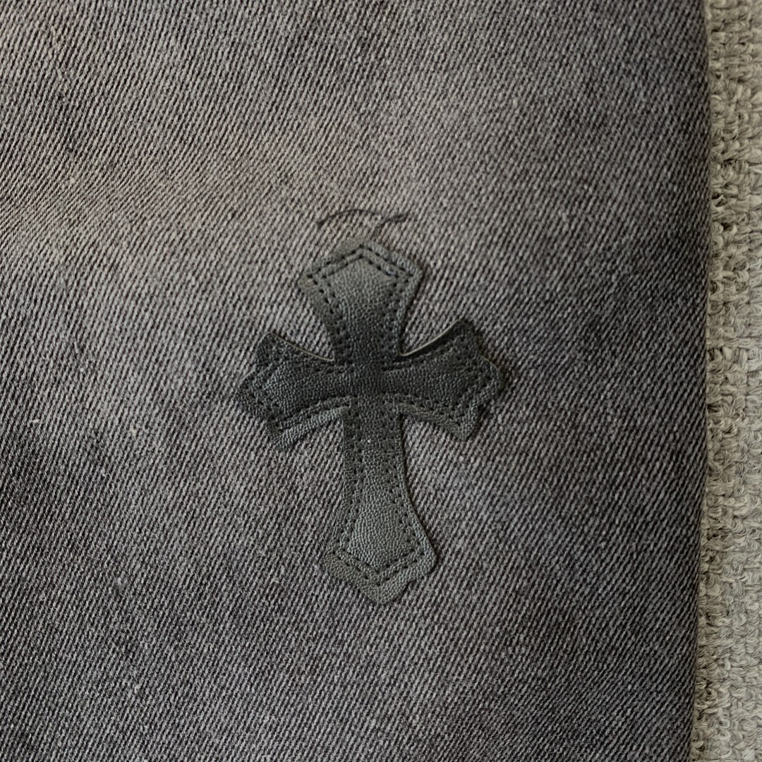 18_208  Chrome Hearts  Pants