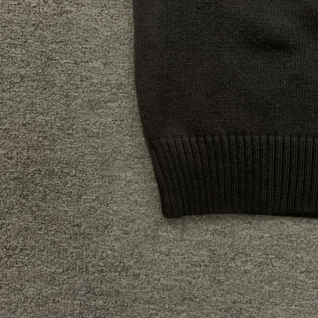 77_ 180 Chrome Hearts  Sweater