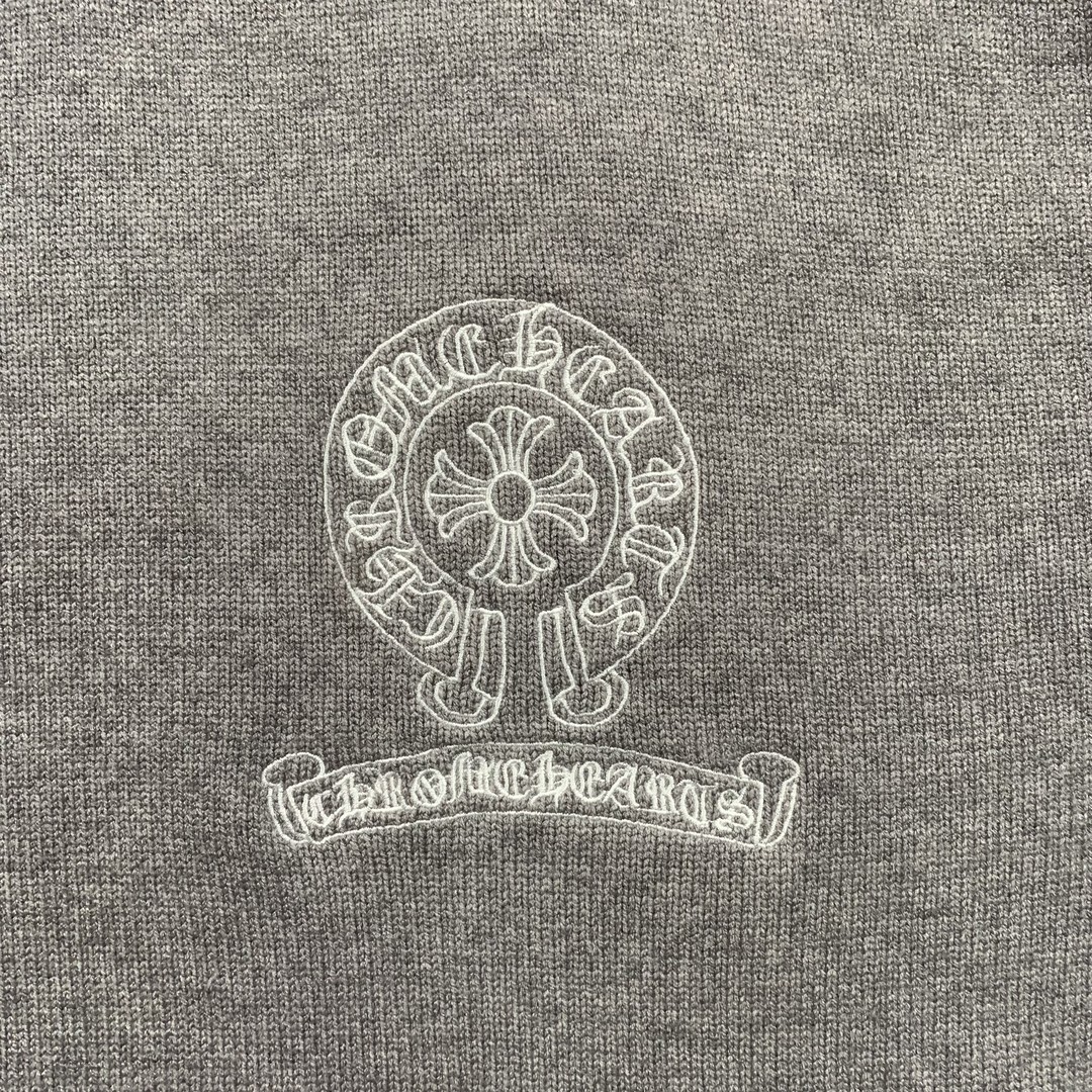 77_ 180 Chrome Hearts  Sweater