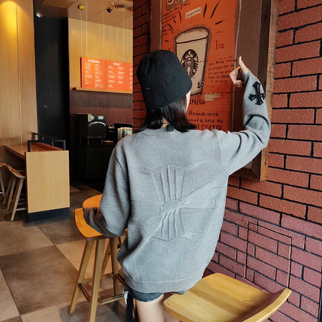84_165 Chrome Hearts  Sweater