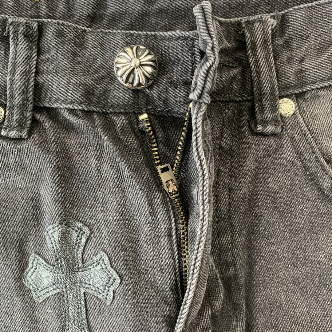 18_208  Chrome Hearts  Pants