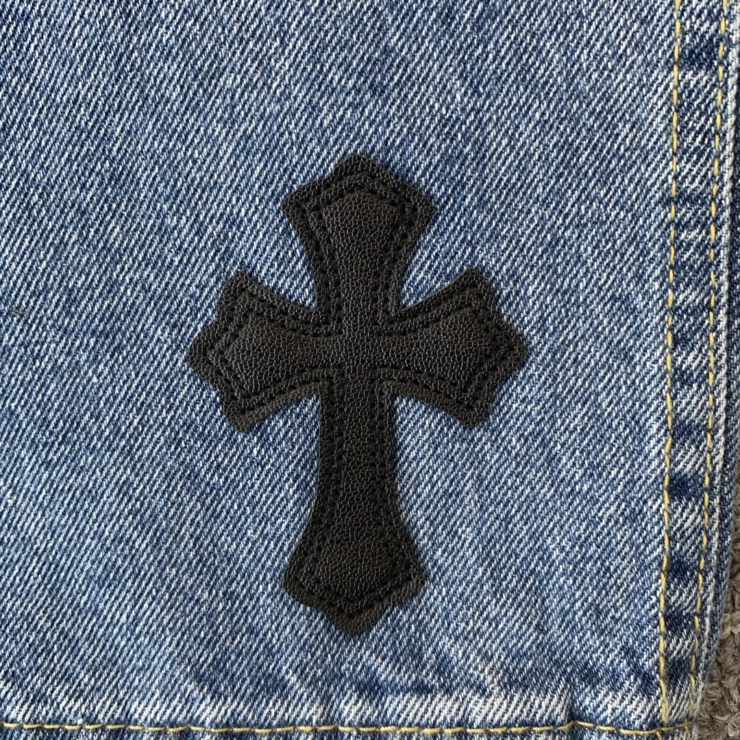 16_208  Chrome Hearts  Pants