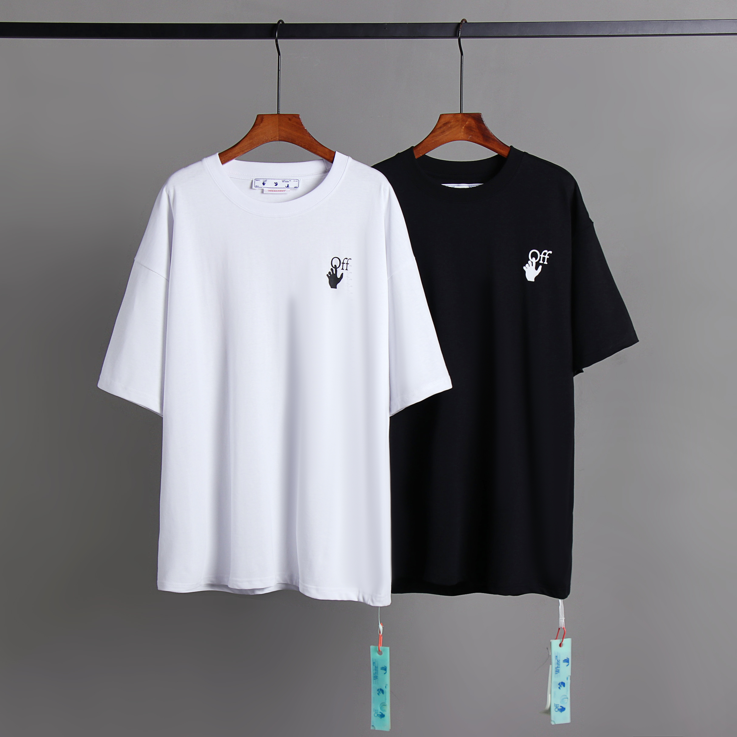 89_2617 Off-White T-shirt