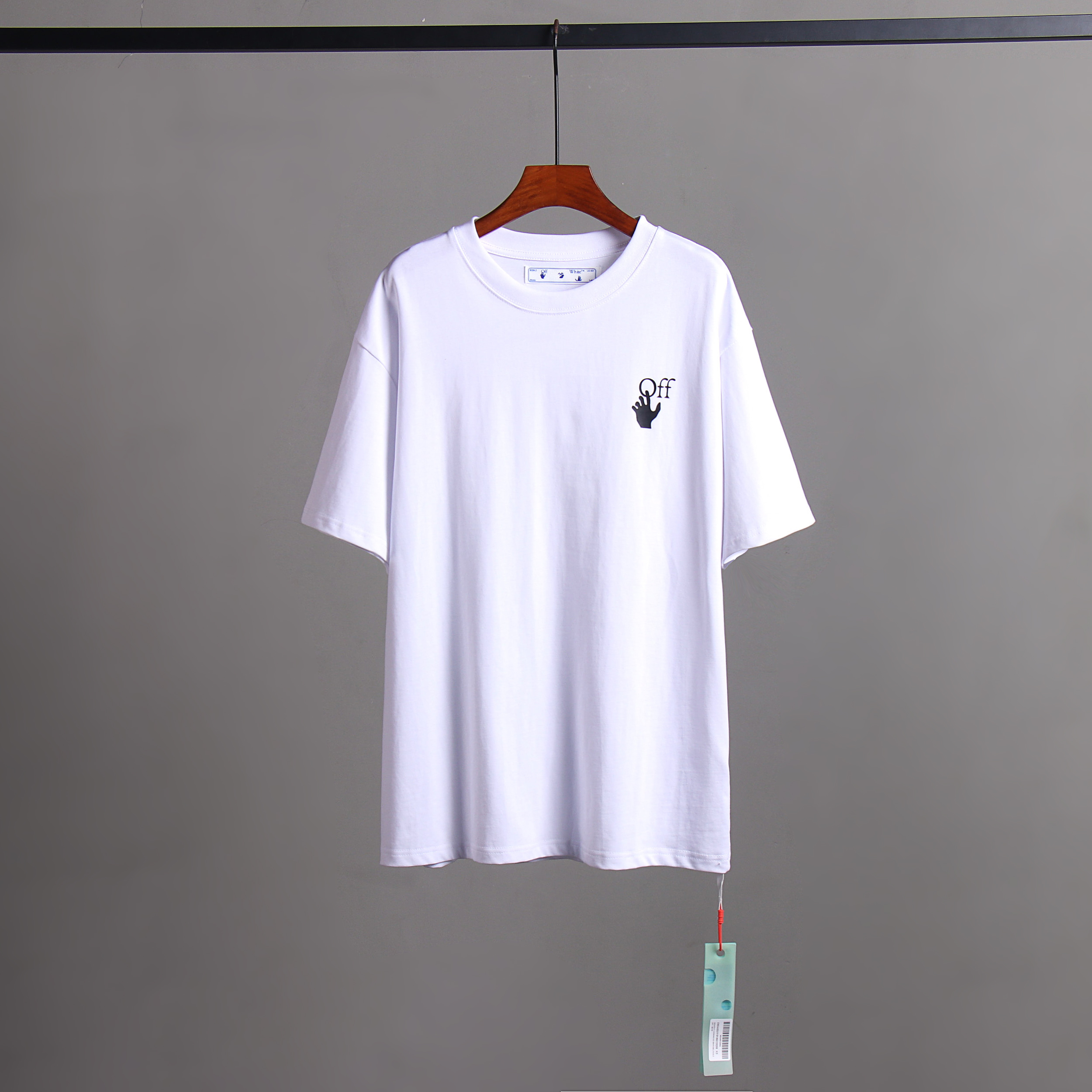 104_2021 Off-White T-shirt