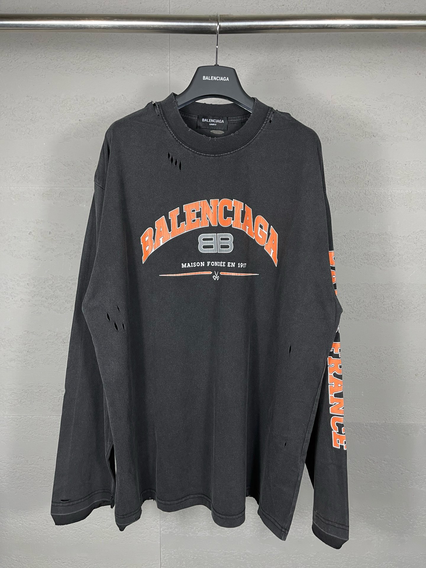 68_Balenciaga Long sleeves