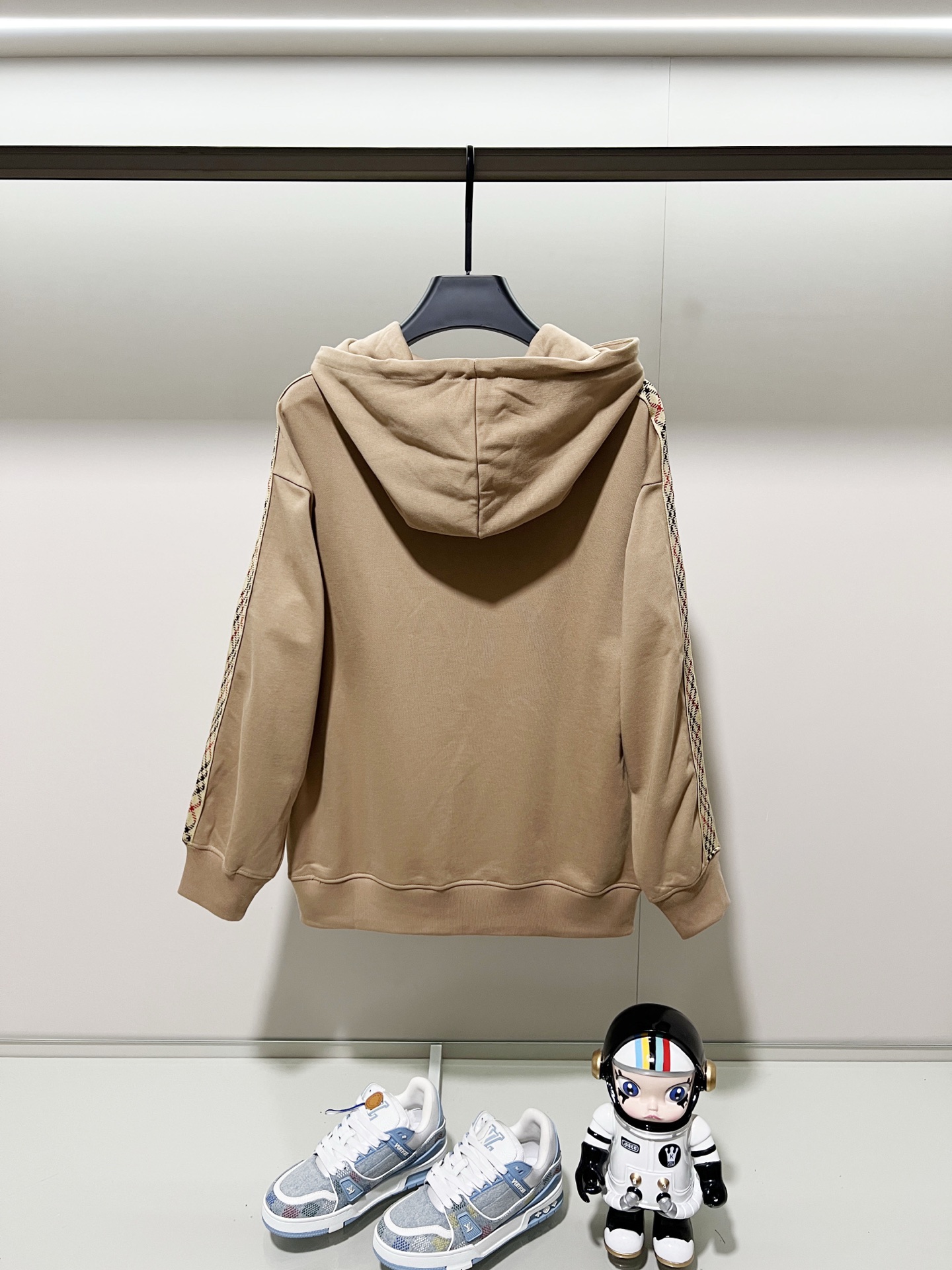 92_Burberry Hoodie