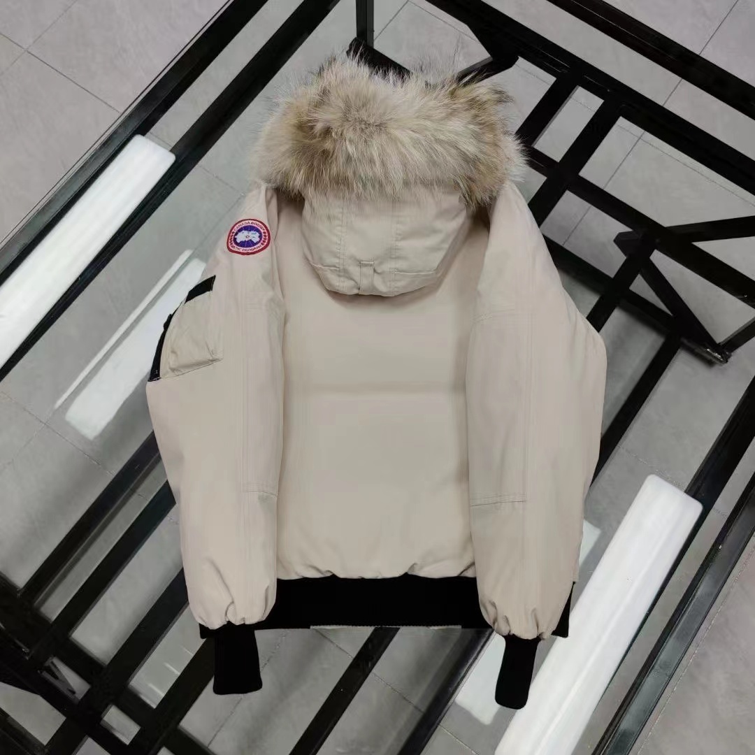 92_Canada Goose Down Jacket