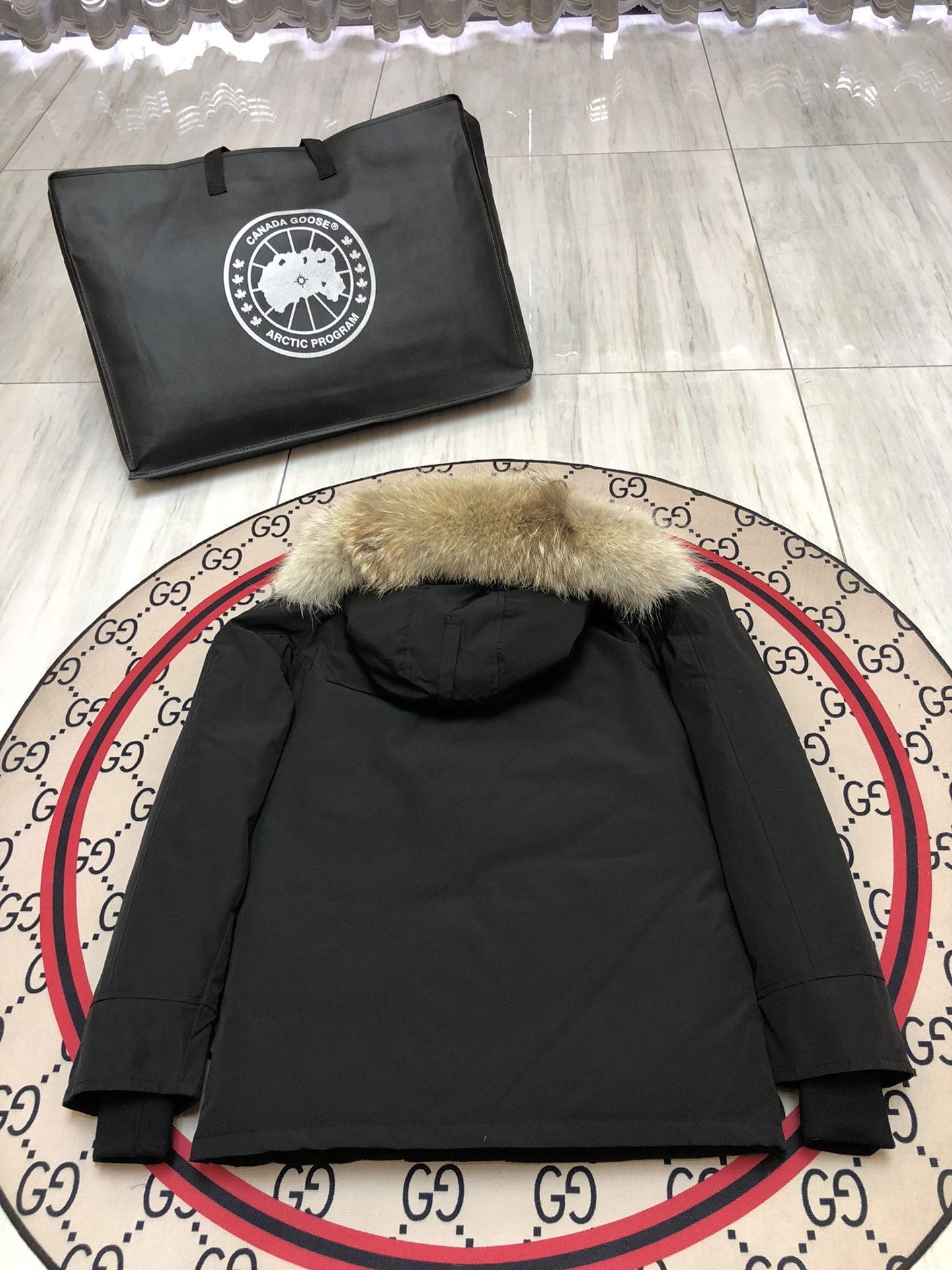 77_Canada Goose Down Jacket