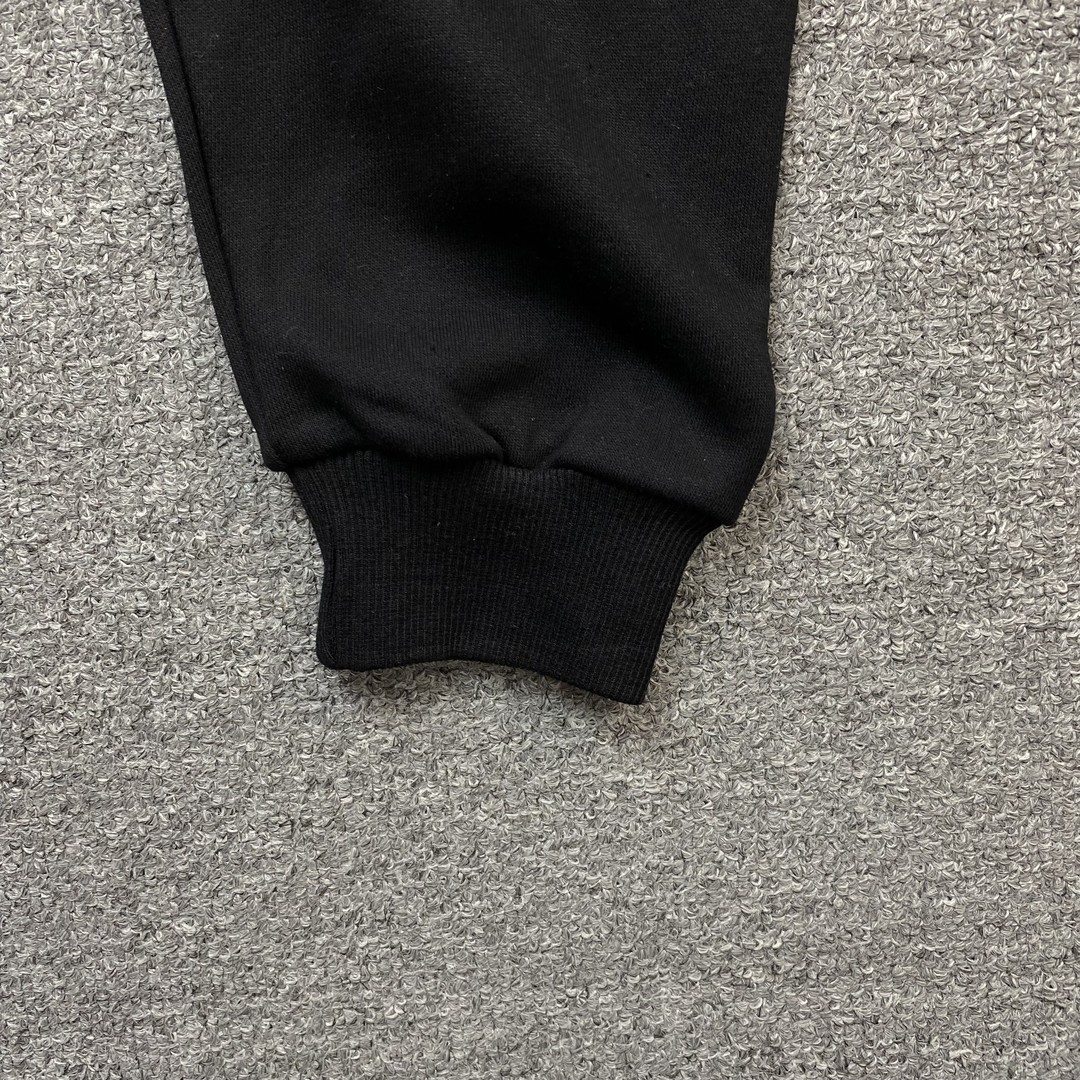 74_158  AMIRI Hoodie