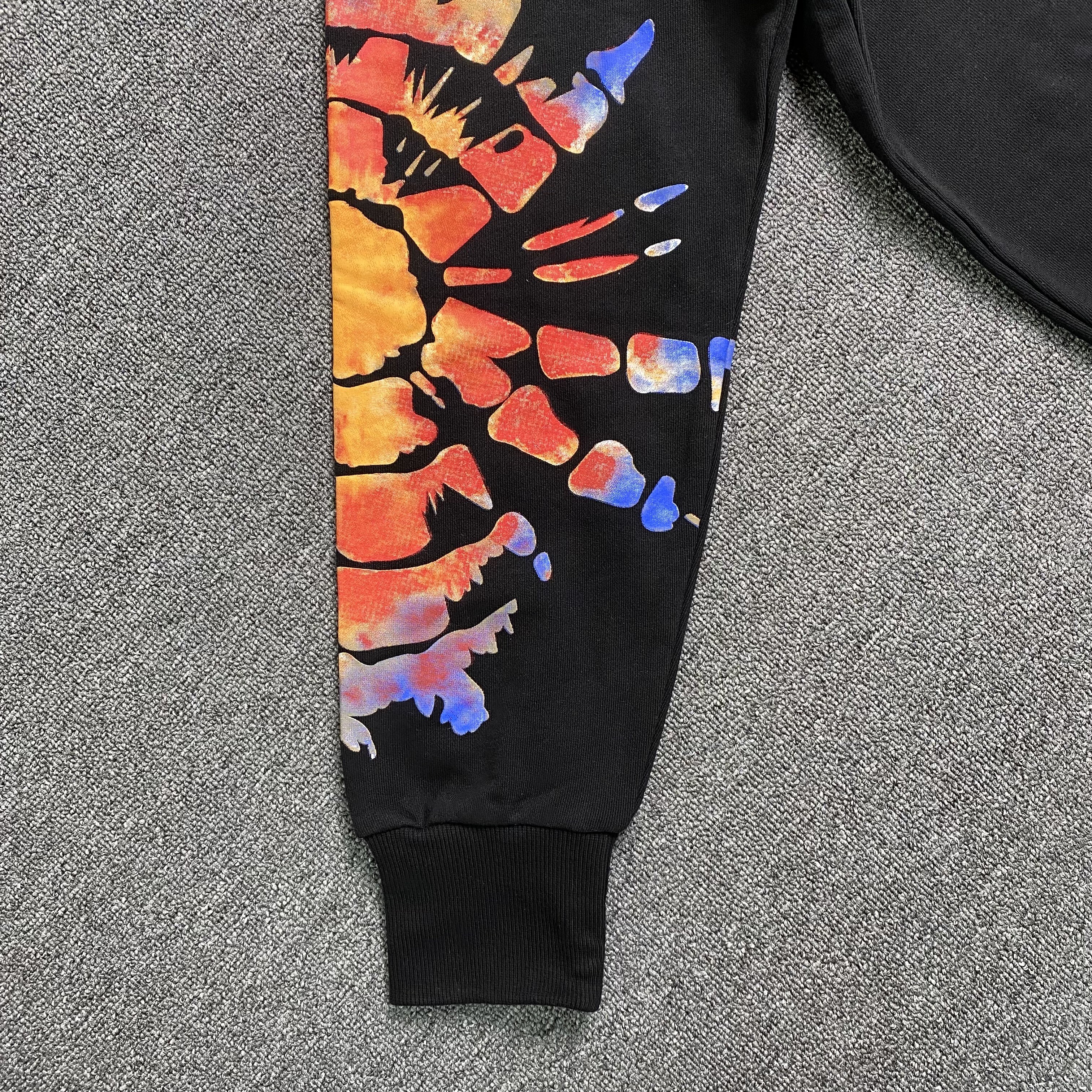 104_245 AMIRI Hoodie