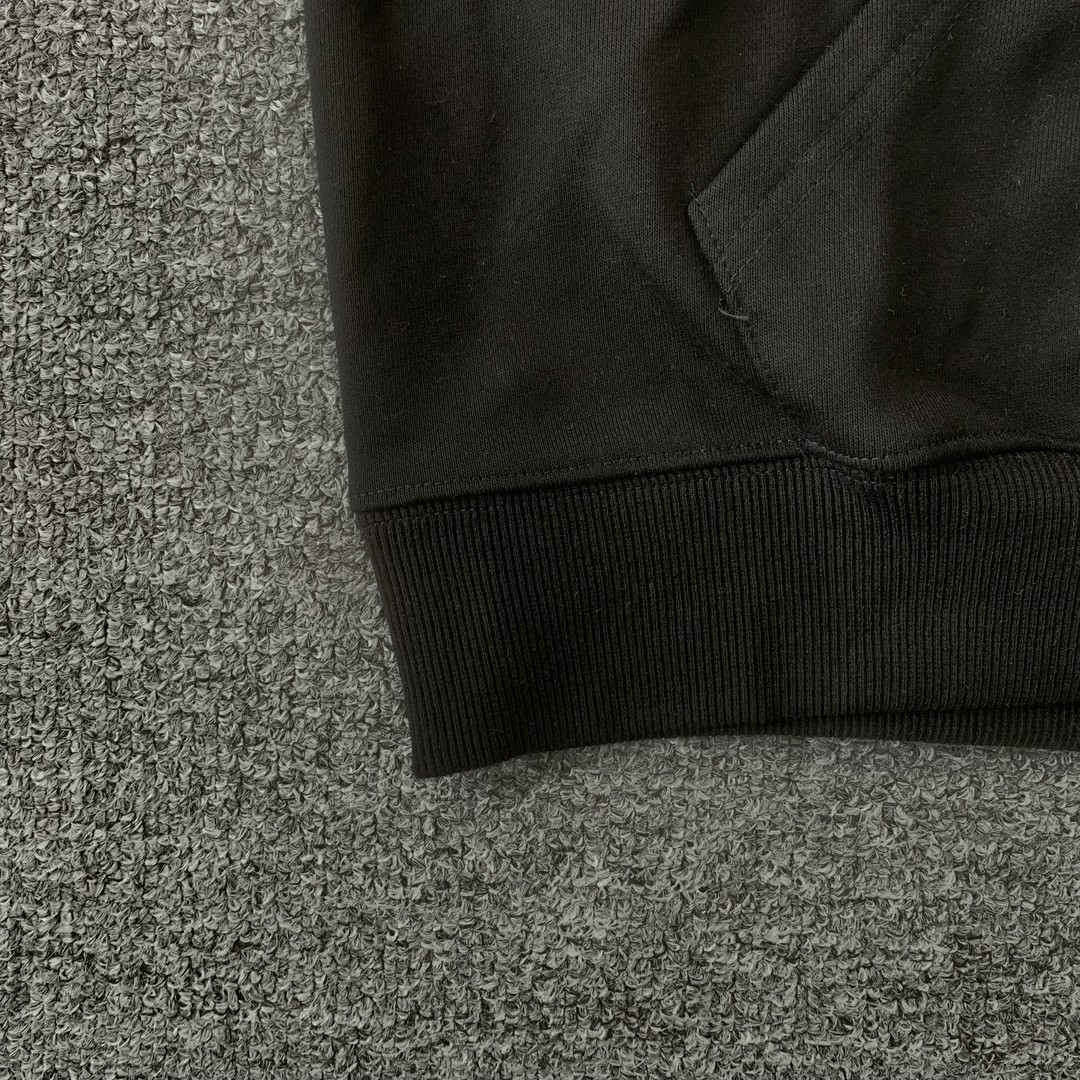 104_155    AMIRI  Hoodie