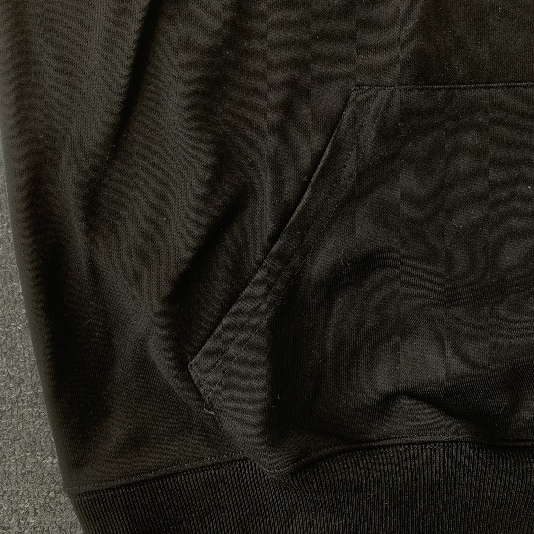 104_155    AMIRI  Hoodie