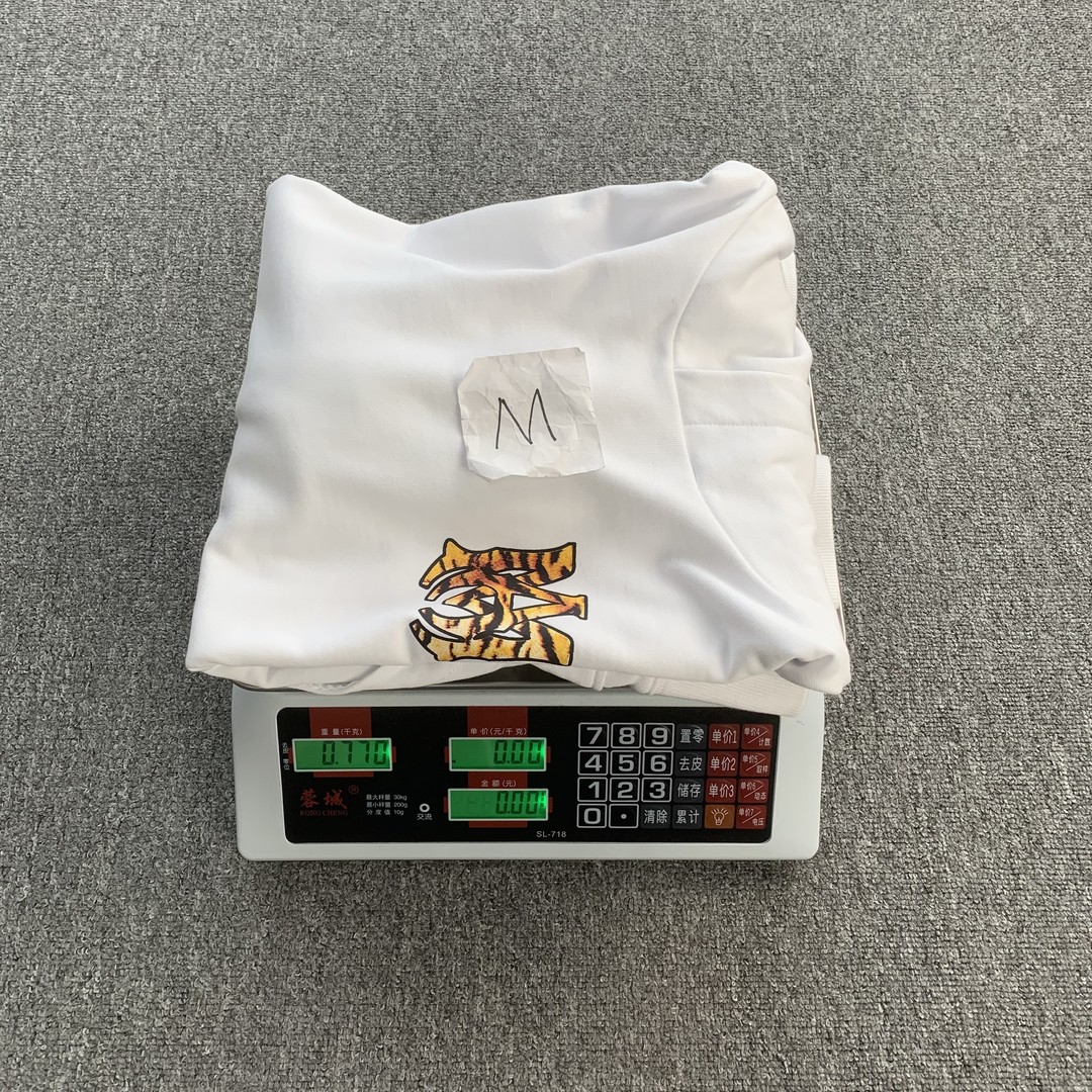 51_250  Amiri 2022  Hoodie