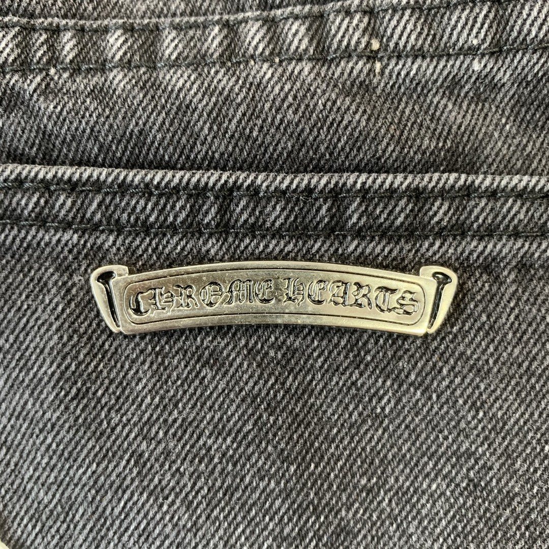 18_208  Chrome Hearts  Pants