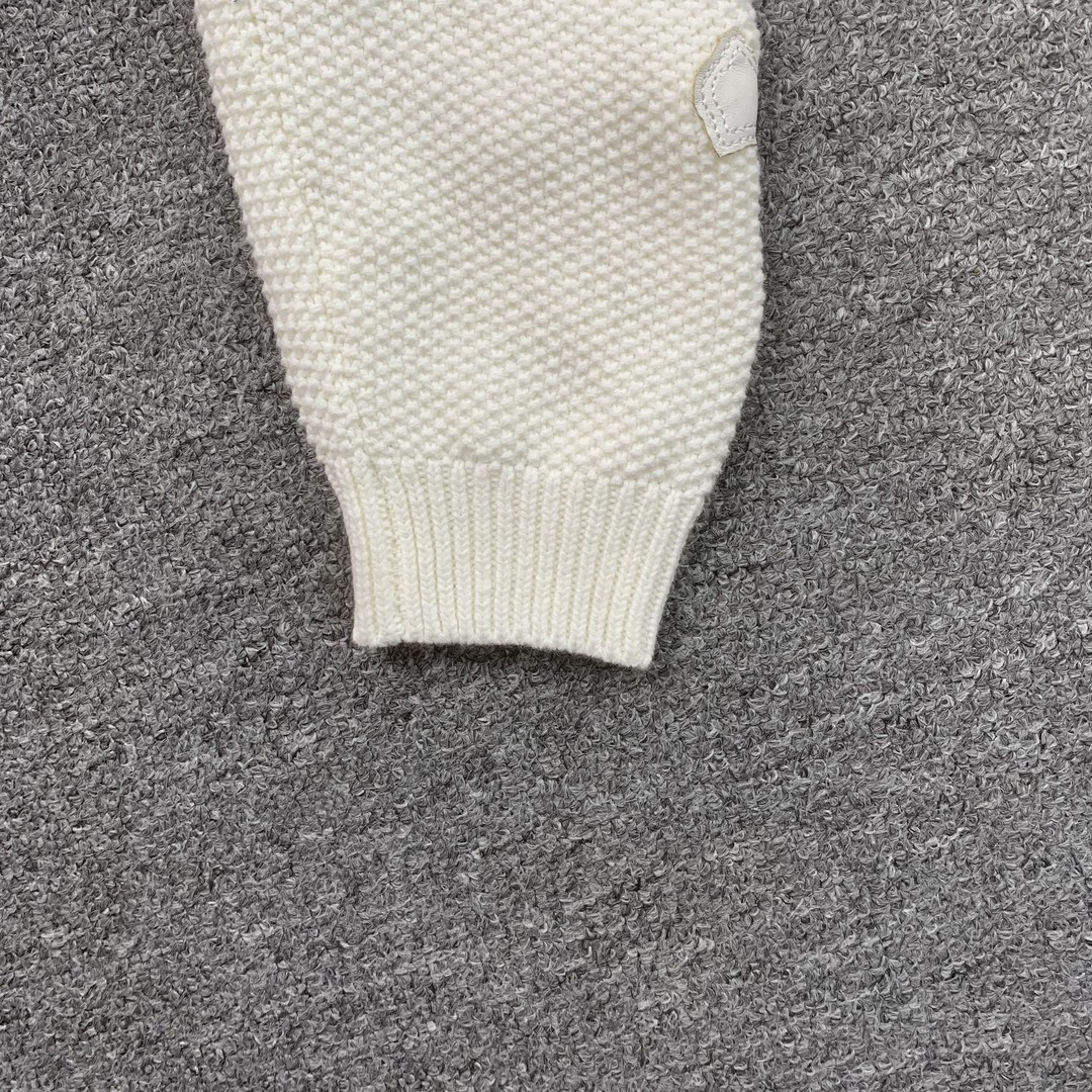 78_195  Chrome Hearts  Sweater