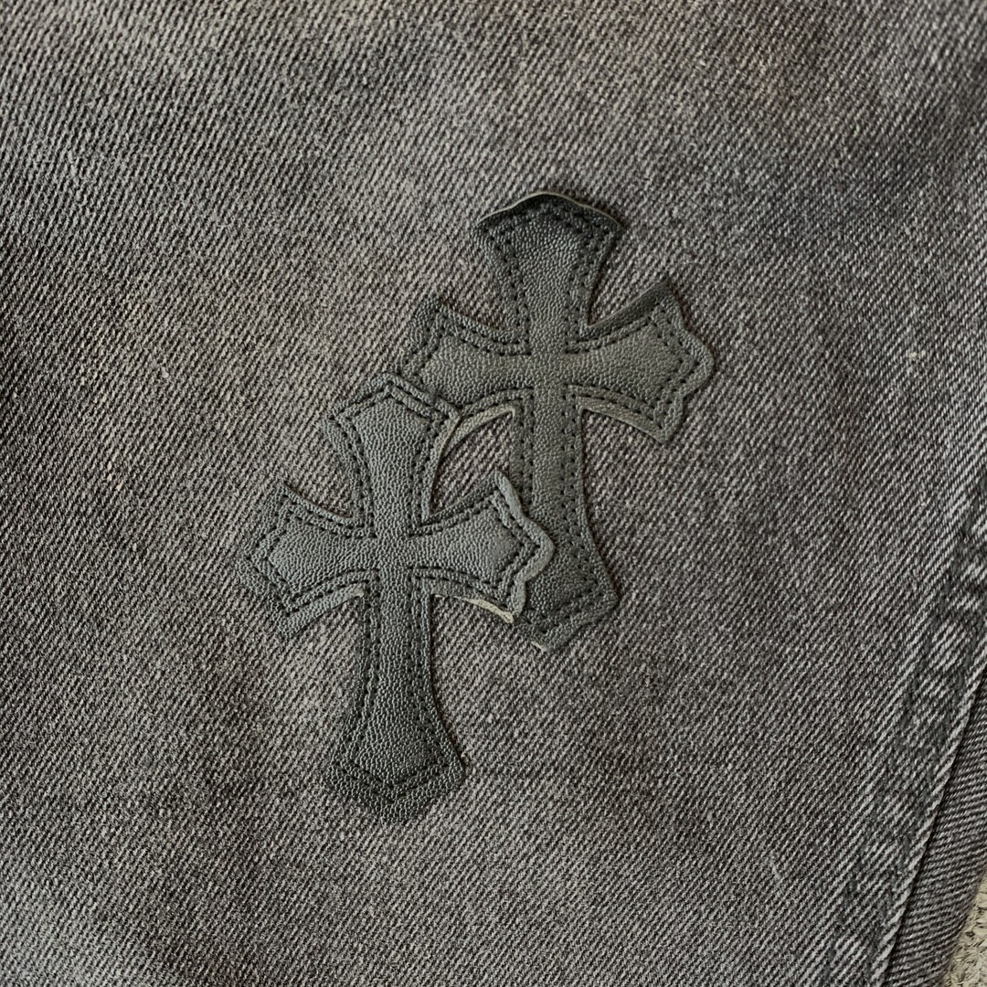 18_208  Chrome Hearts  Pants