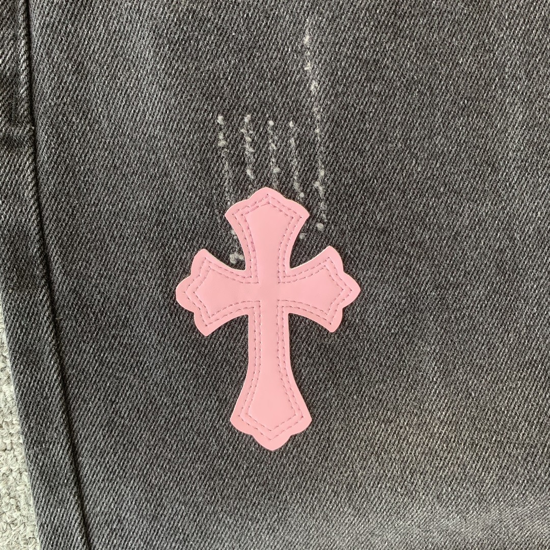 18_208  Chrome Hearts  Pants