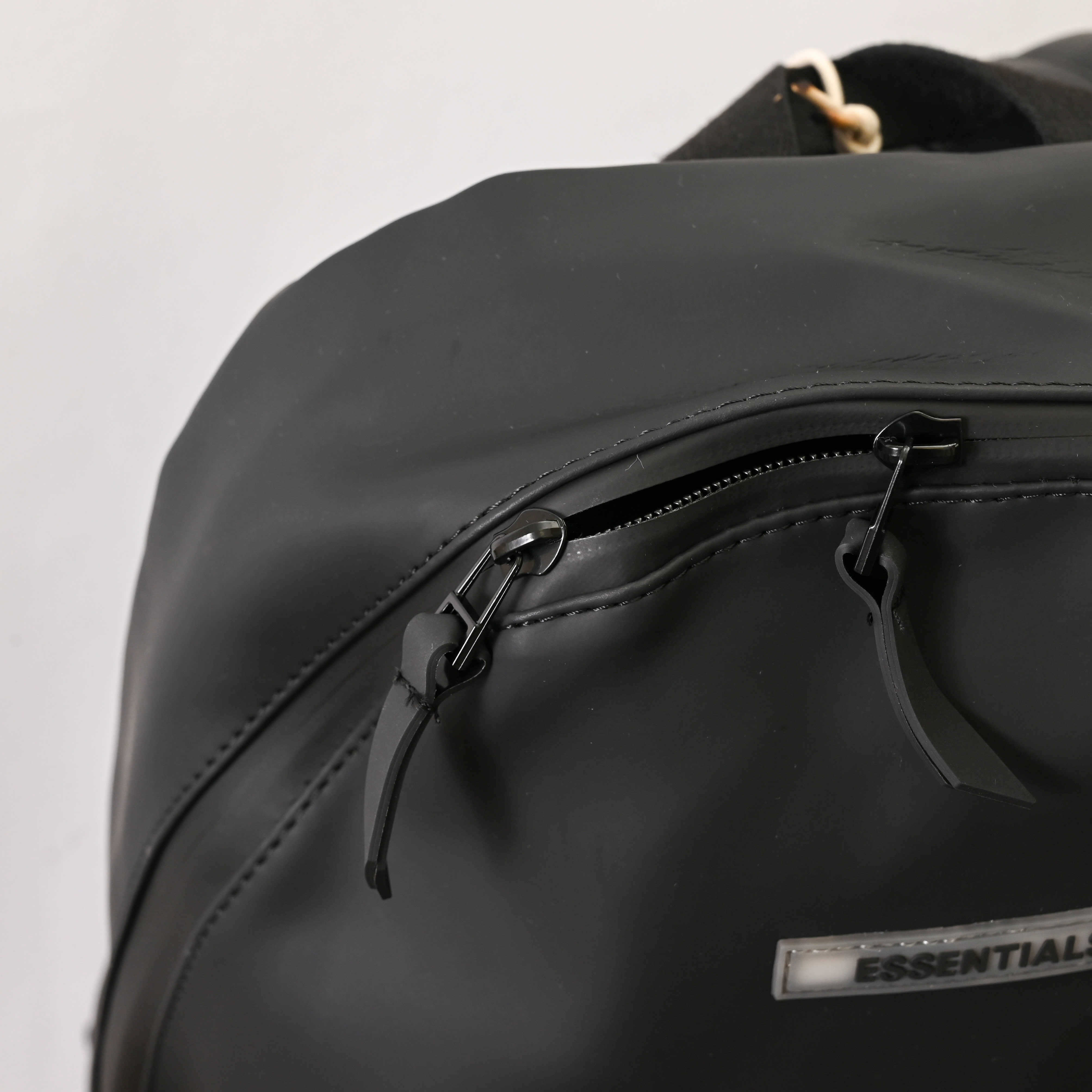 106_108 FEAR OF GOD BAG