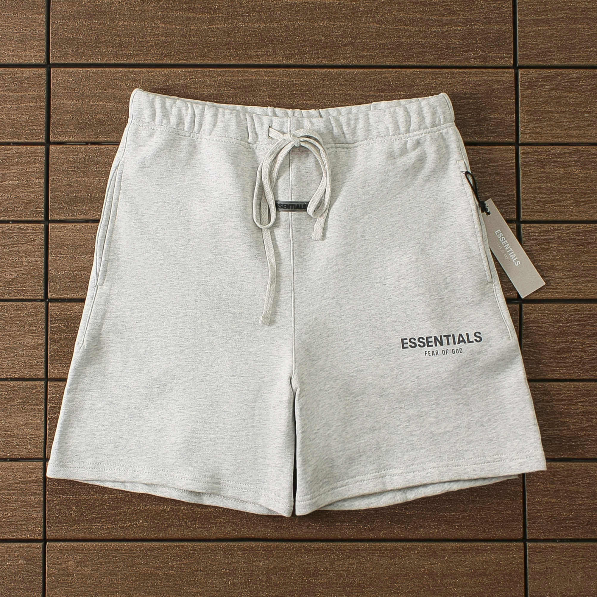 42_138 FEAR OF GOD SHORTS