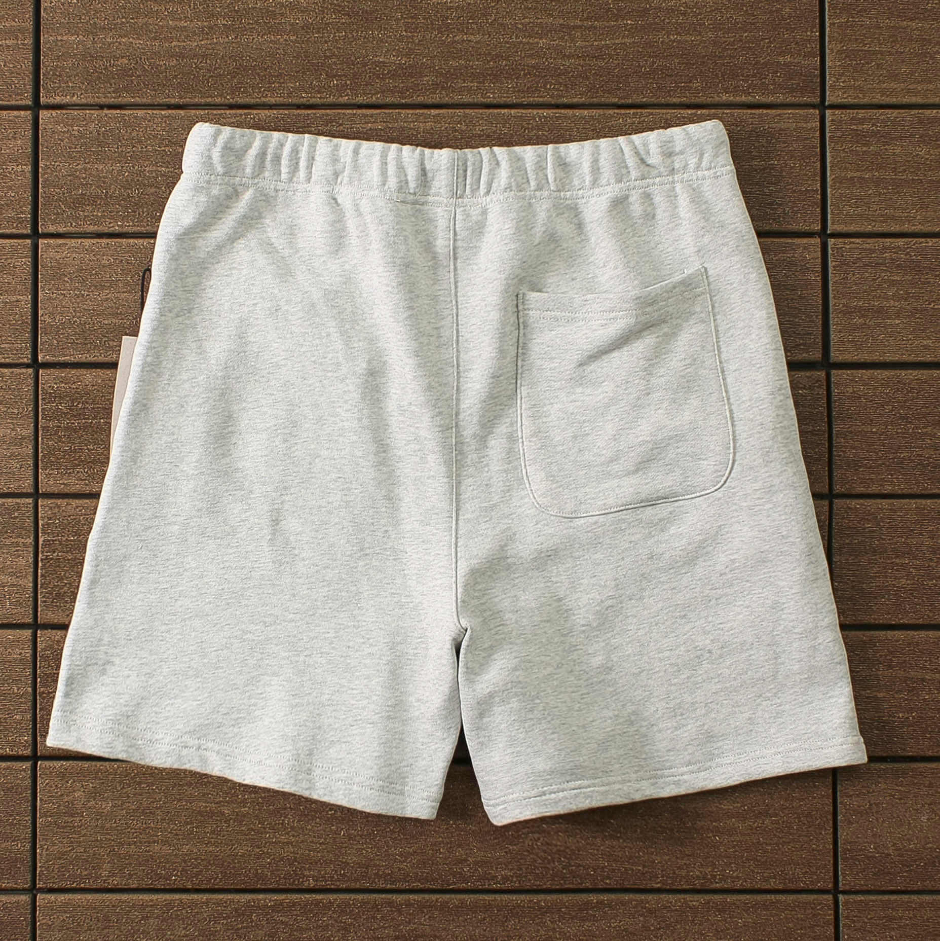 42_138 FEAR OF GOD SHORTS