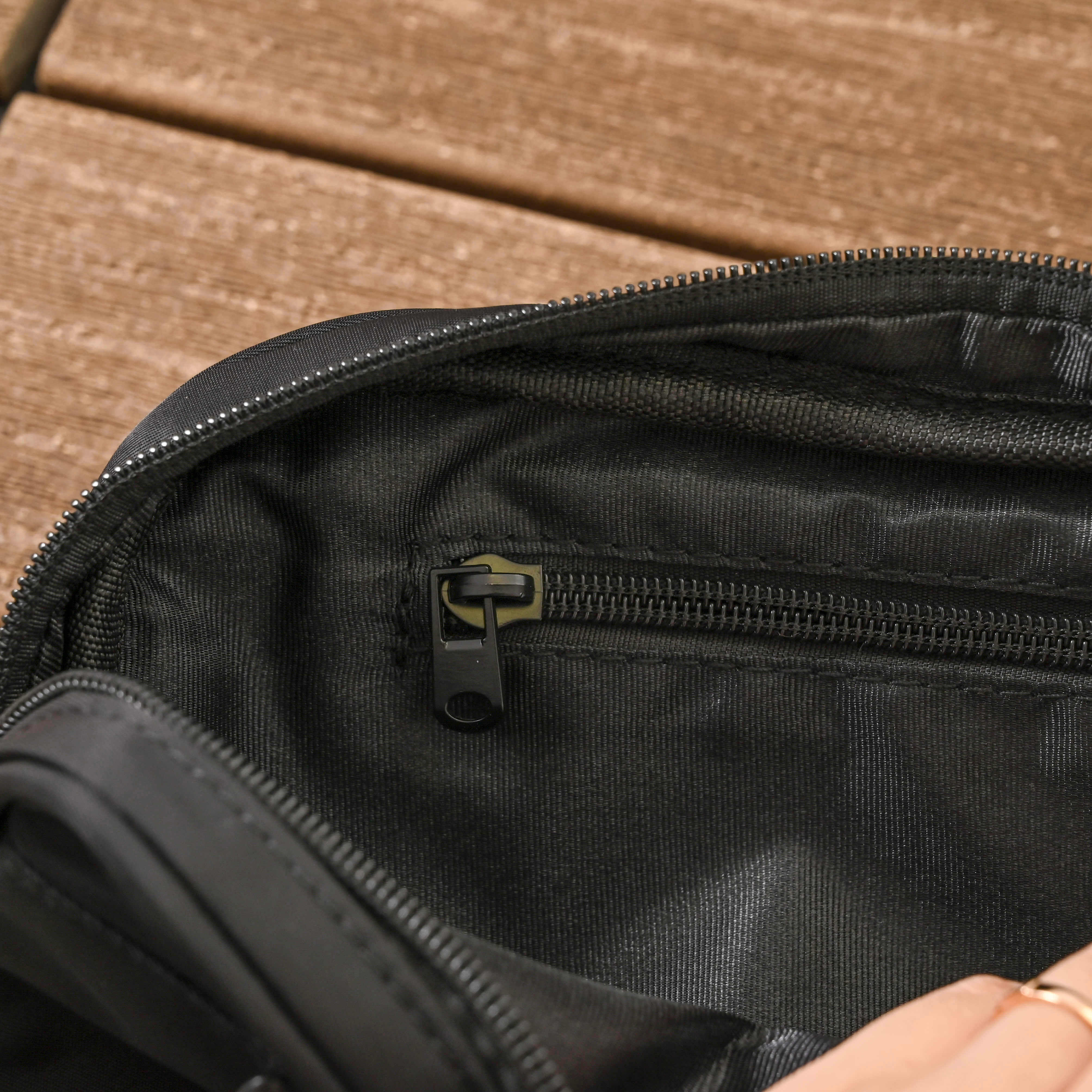 105_78 FEAR OF GOD BAG