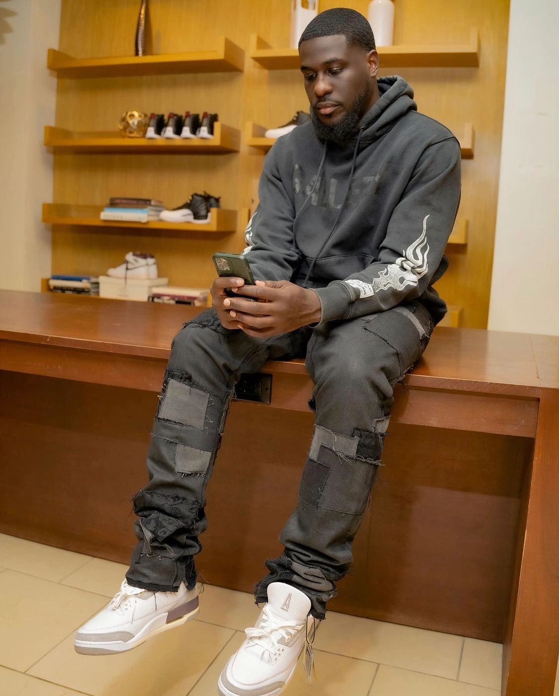 66_8198 Gallery Dept.