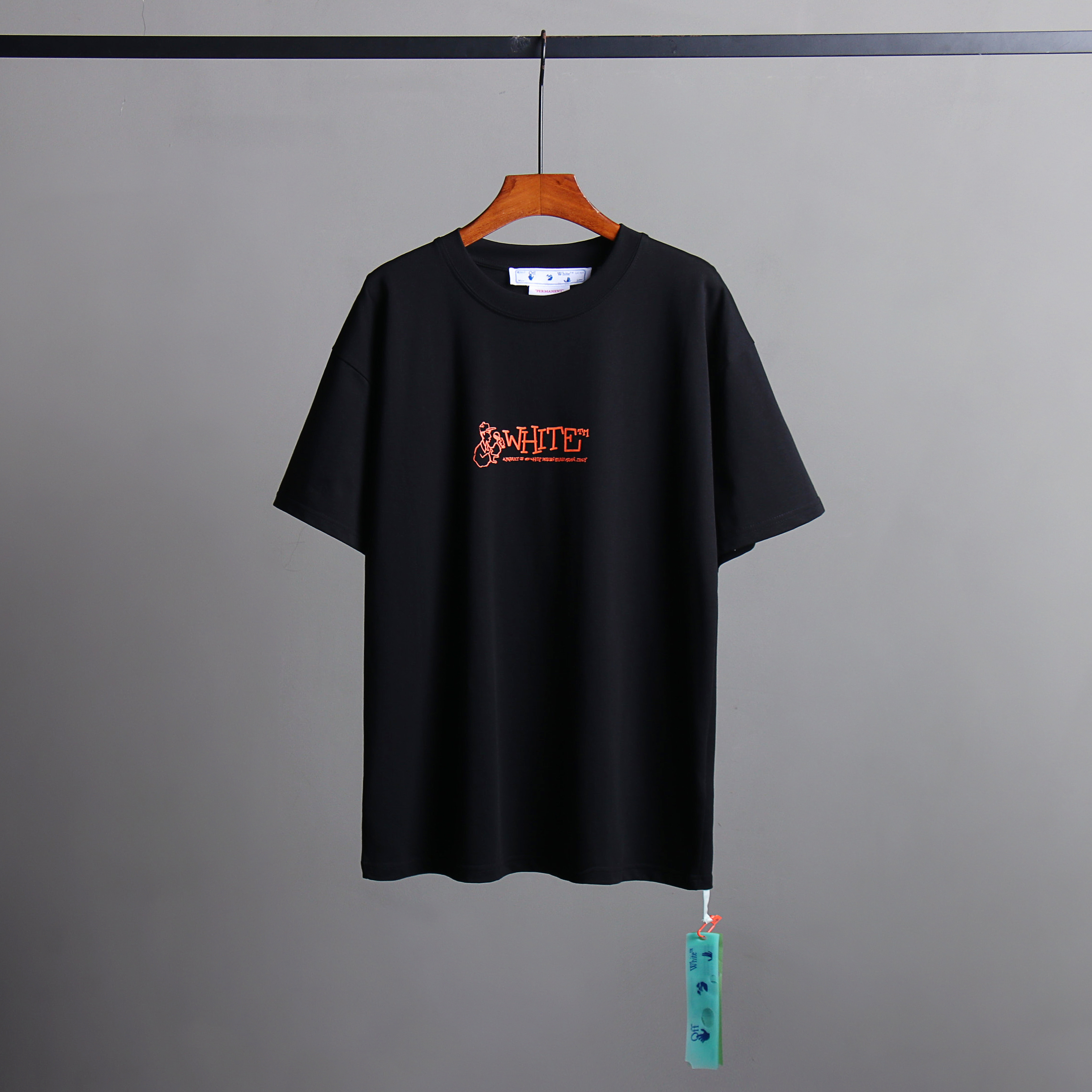 105_2627 Off-White T-shirt