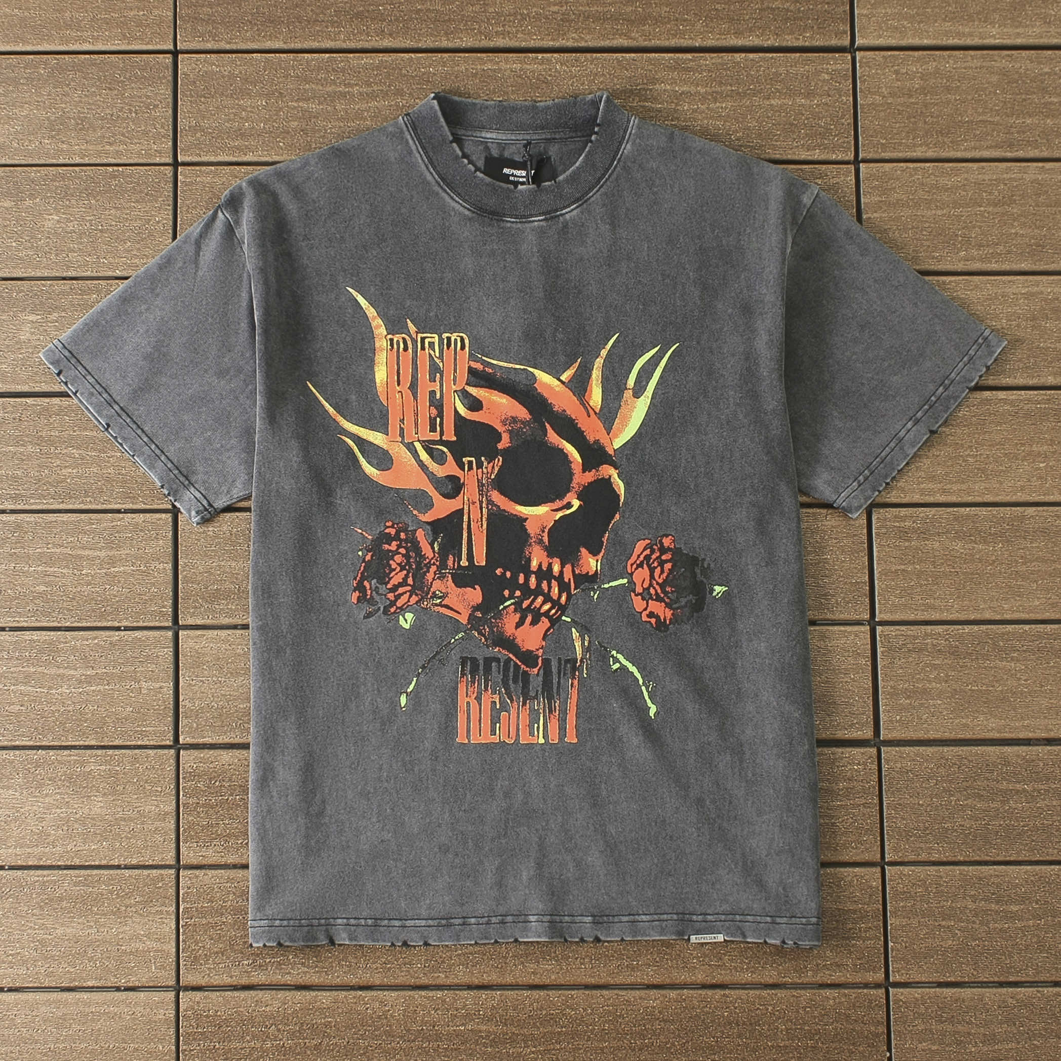 59_108 REPRESENT T-shirt