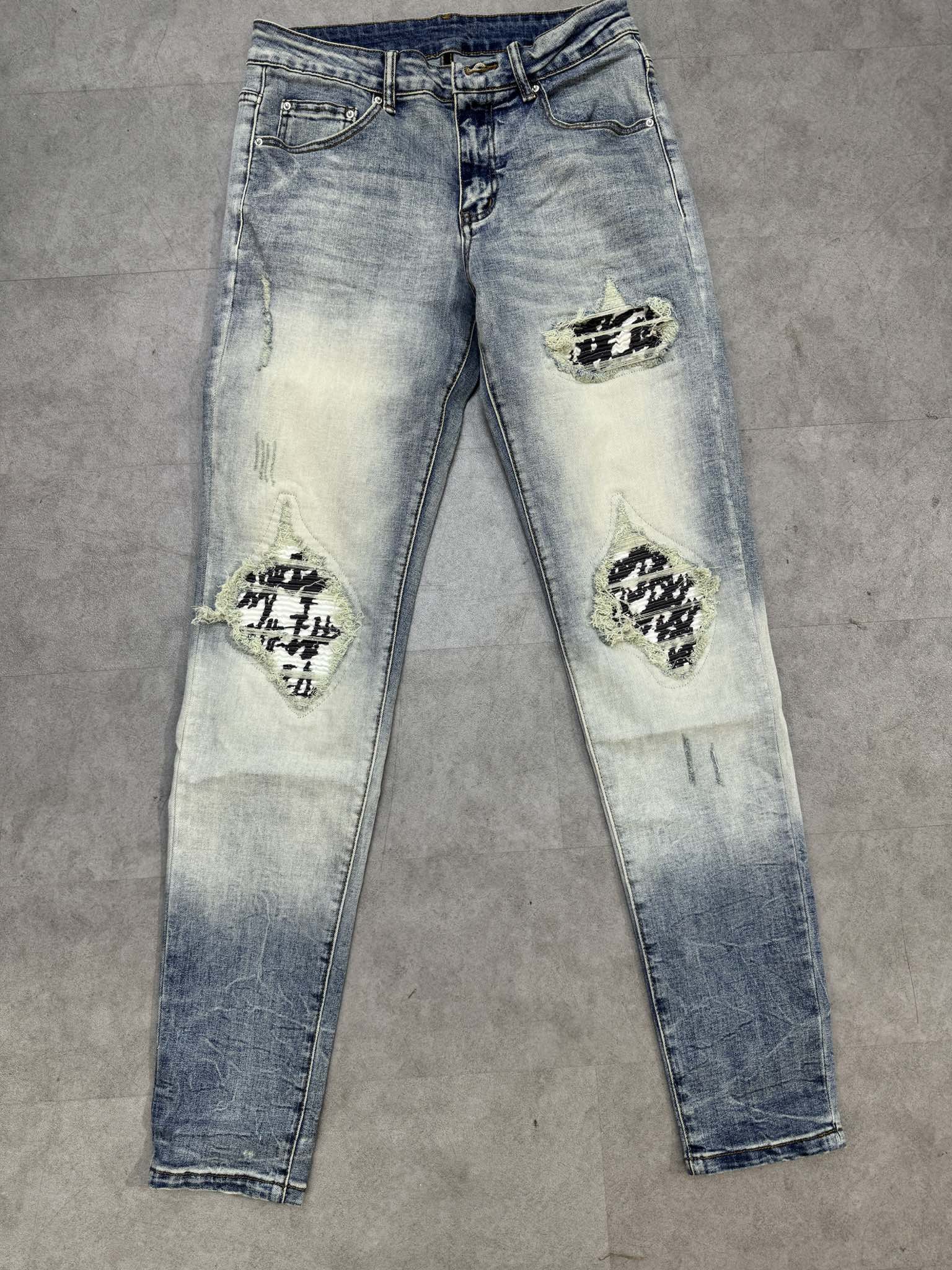 1_Amiri Jeans