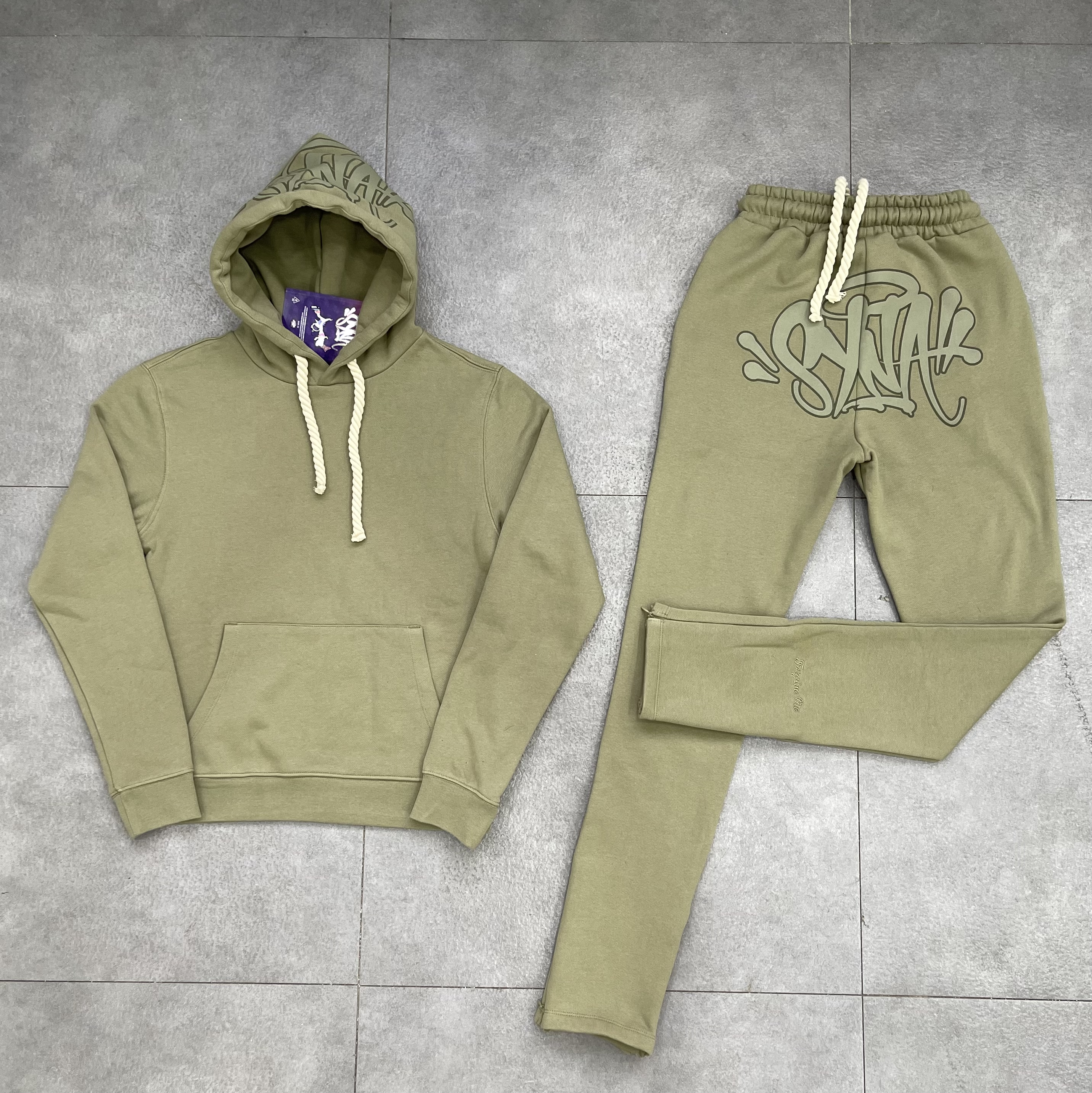 14_Syna World Tracksuit