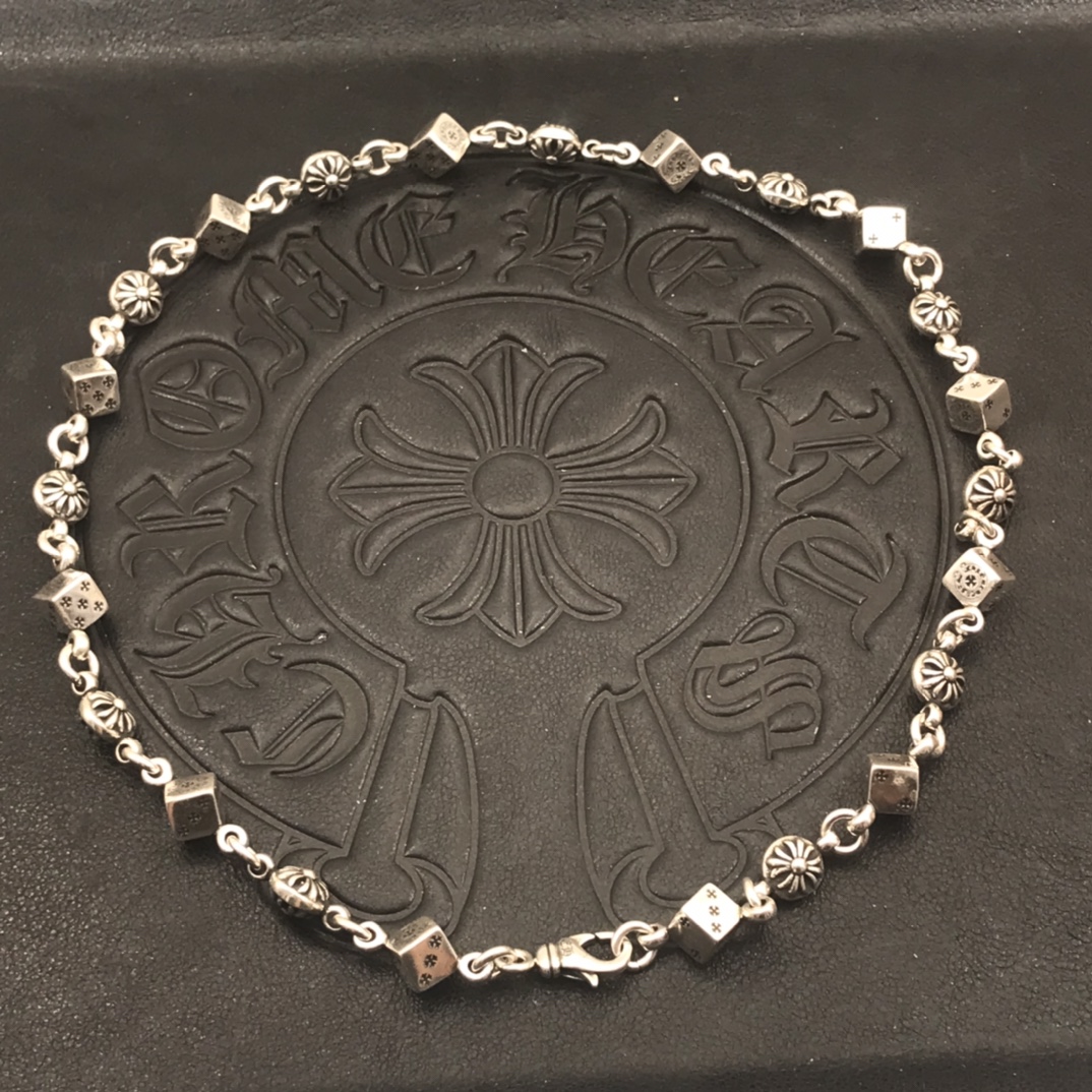 12_Chrome Heart Necklace