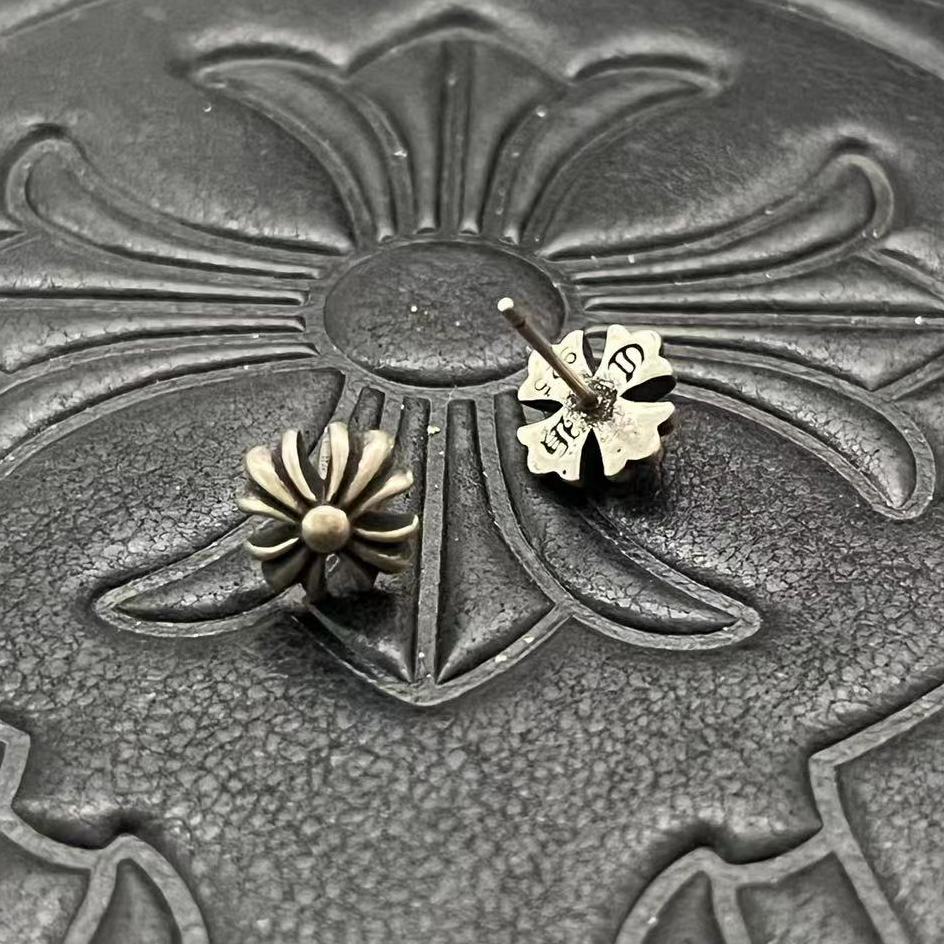 63_Chrome Heart Earrings