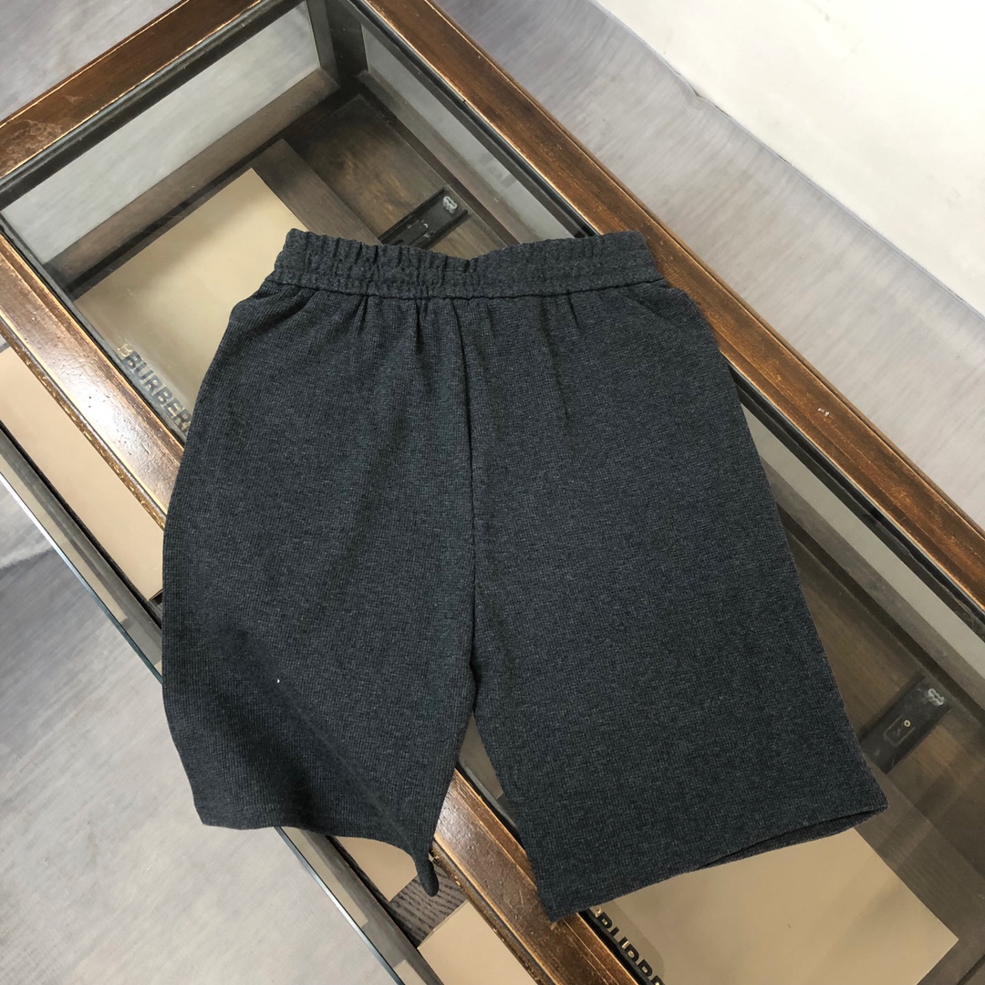 81_Fendi Shorts