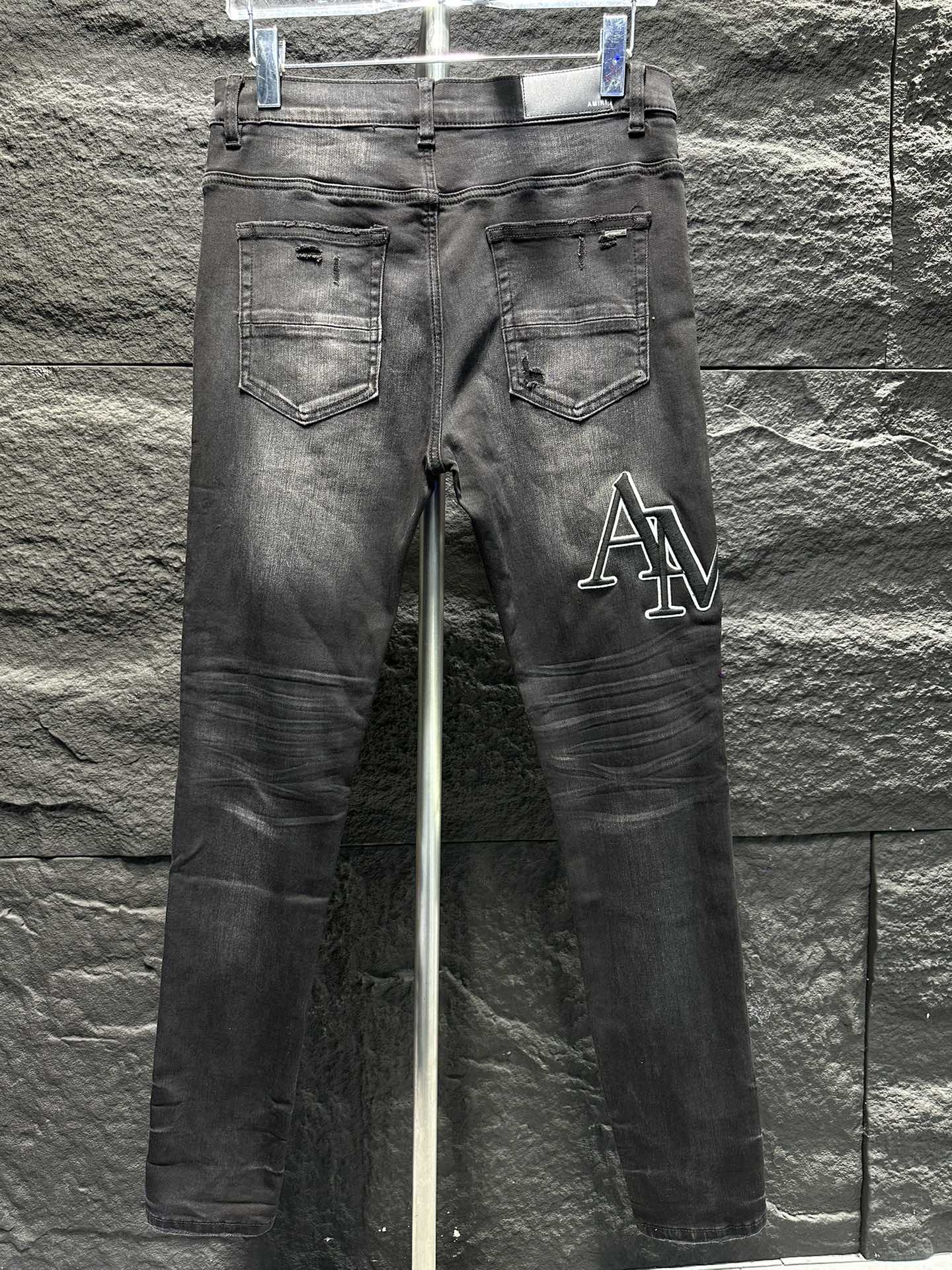 8_Amiri Jeans
