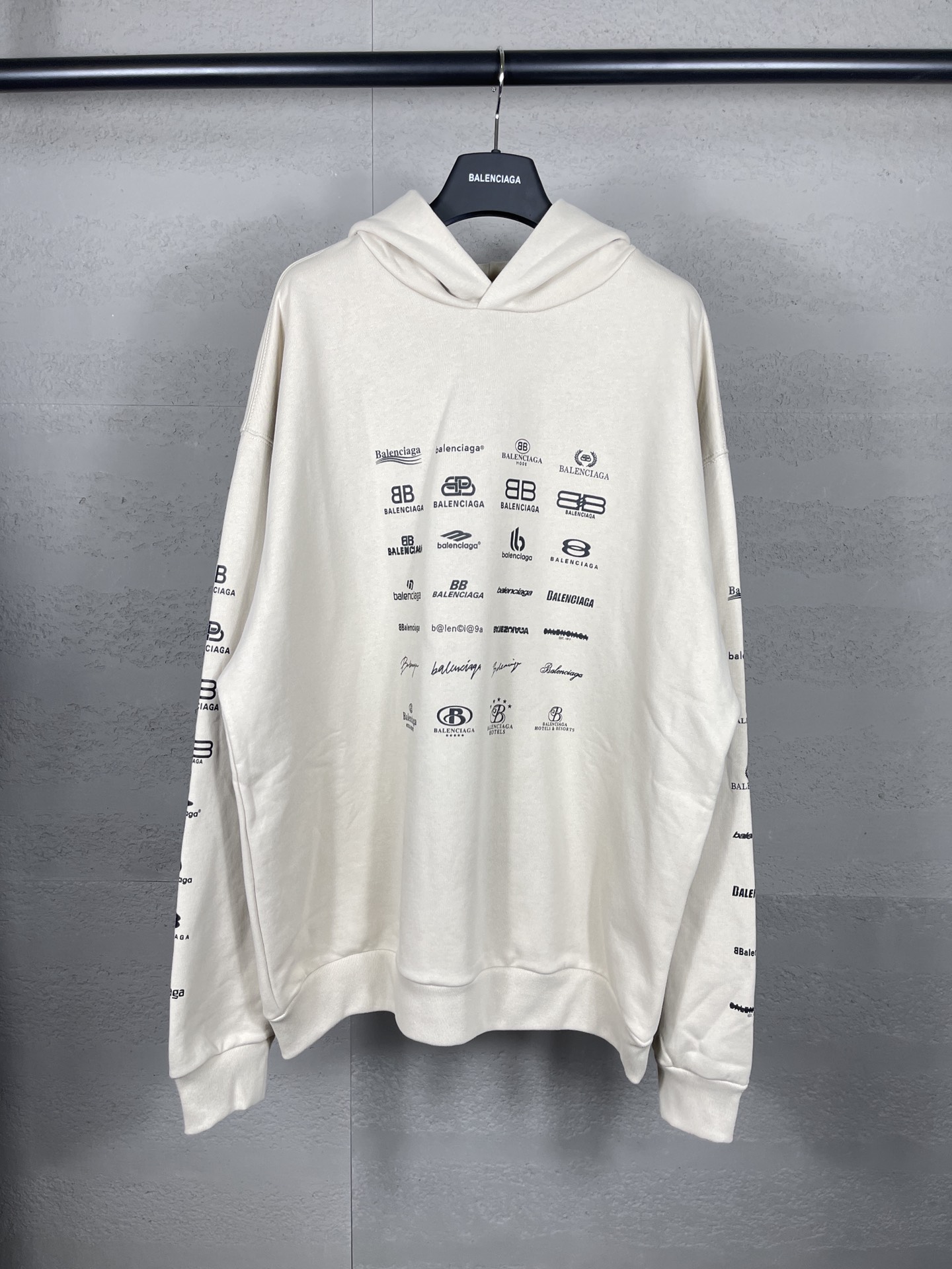 35_Balenciaga Hoodie