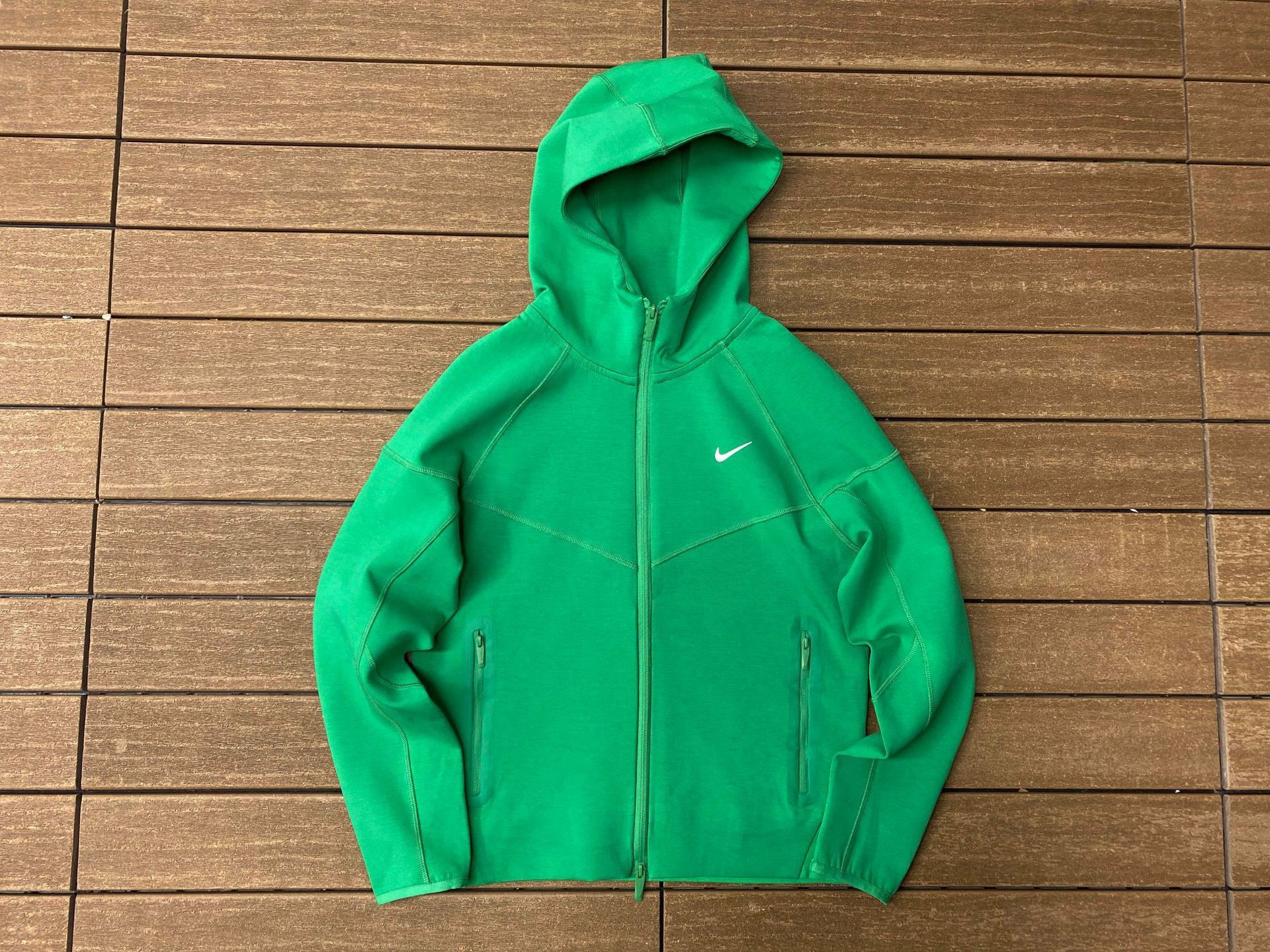 61_Nike Tracksuit