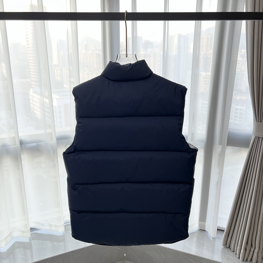 [NFC Version]94_Canada Goose Vest