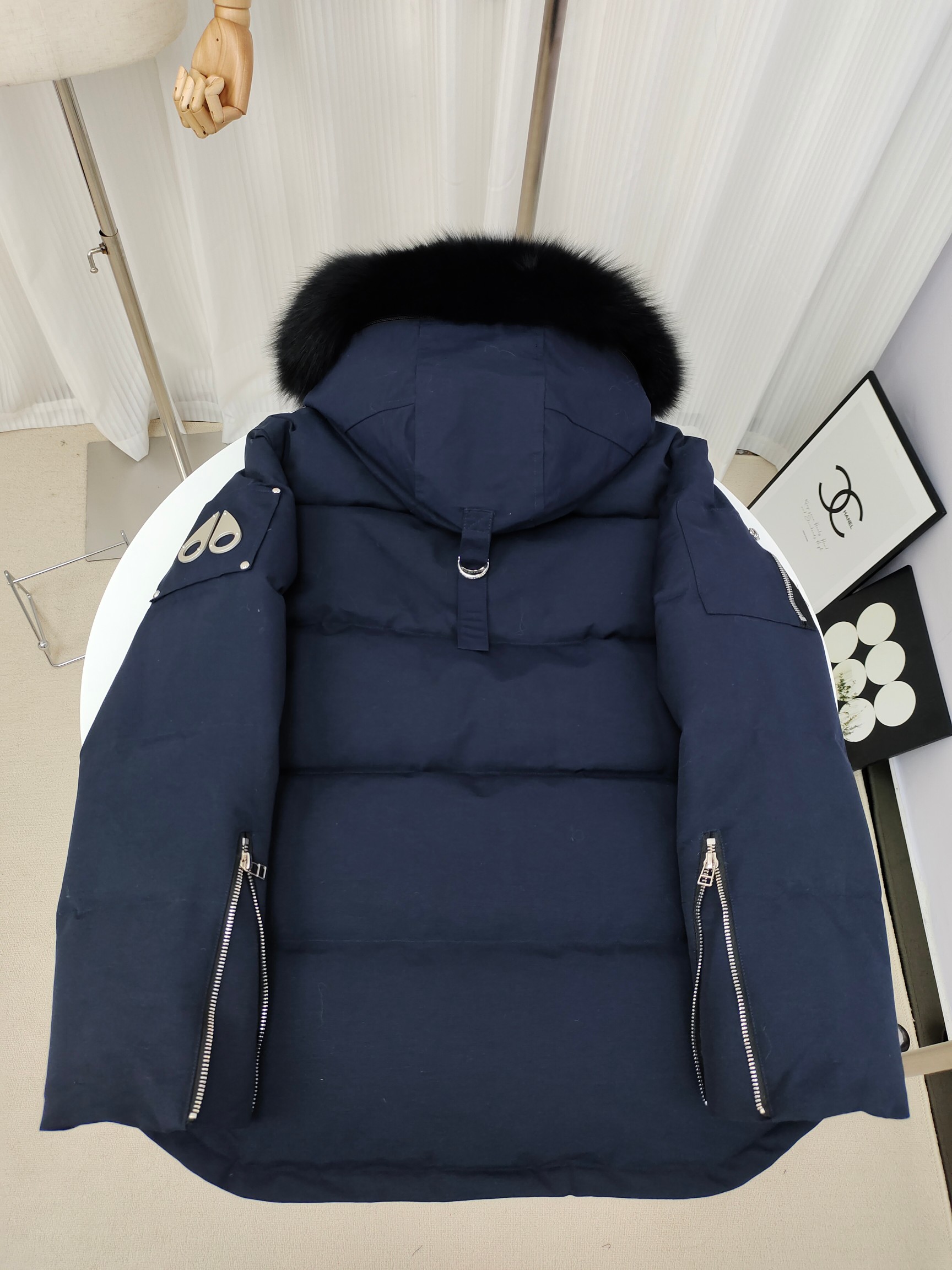 52_MOOSE KNUCKLES Down Jacket