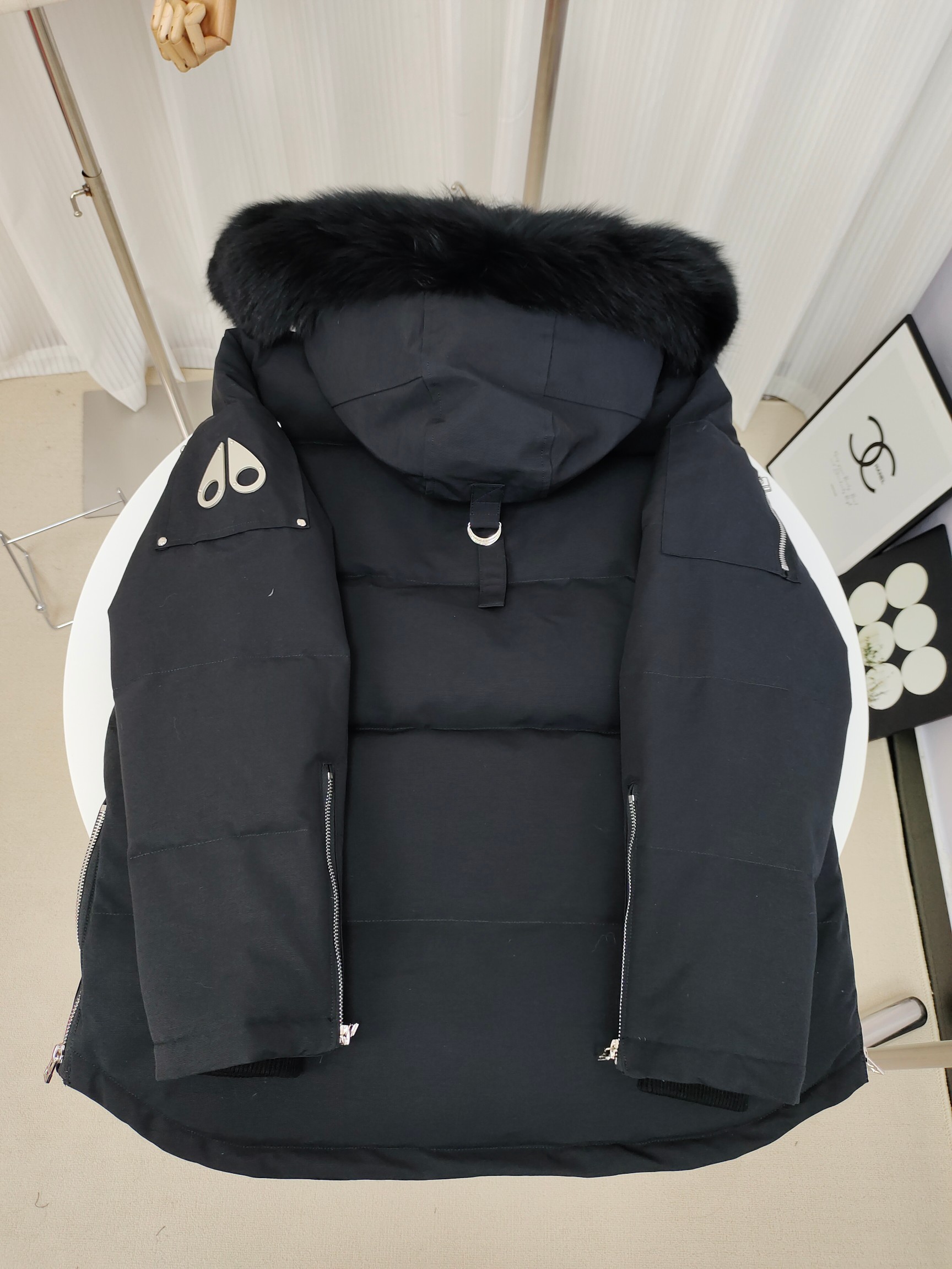 49_MOOSE KNUCKLES Down Jacket