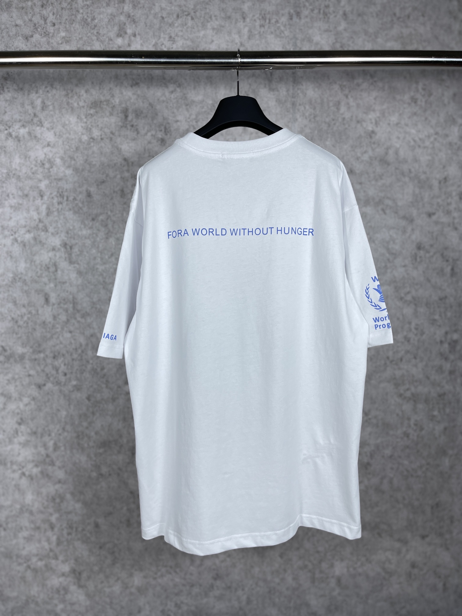 23_Balenciaga T-shirt