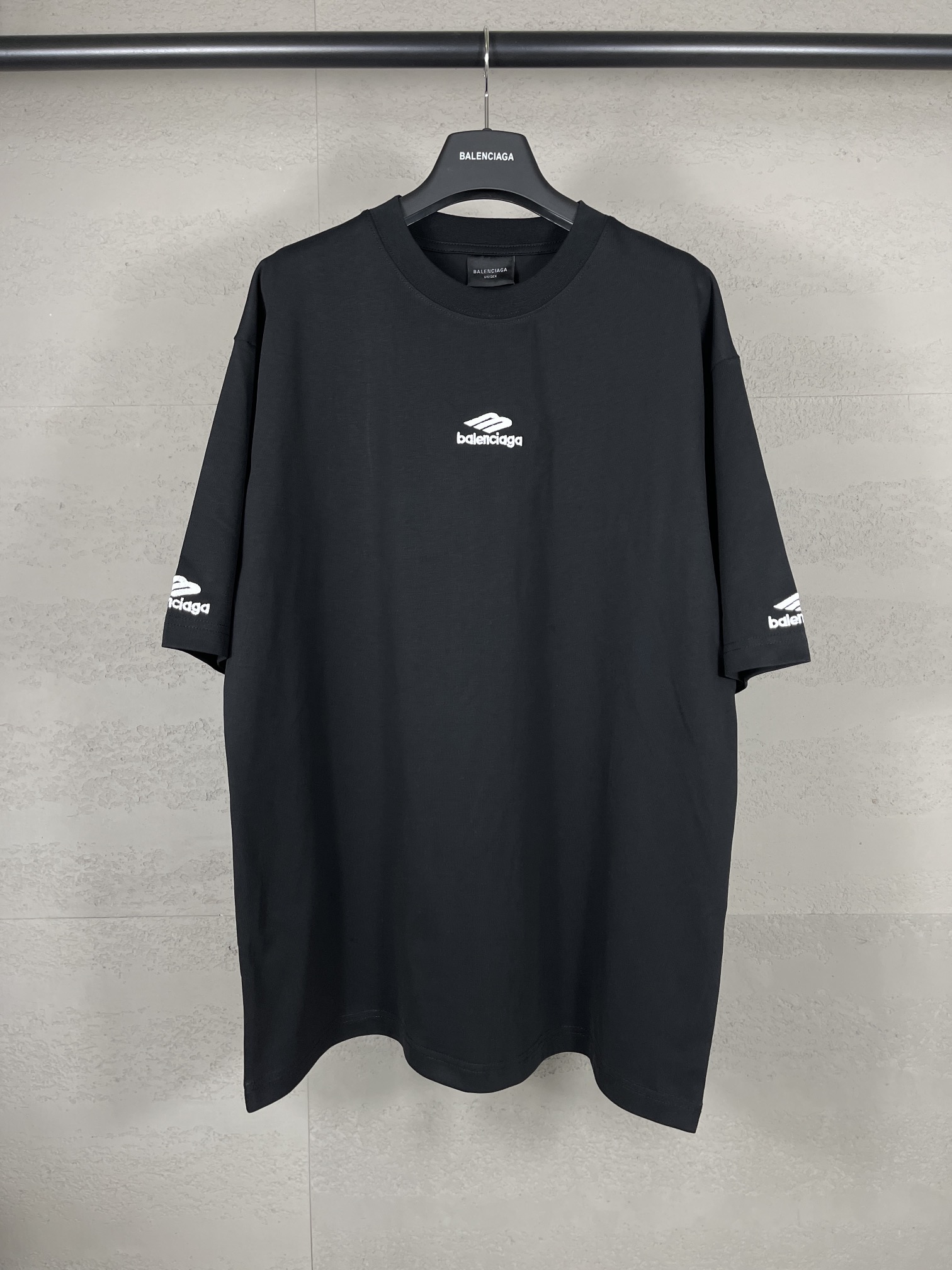 13_Balenciaga T-shirt