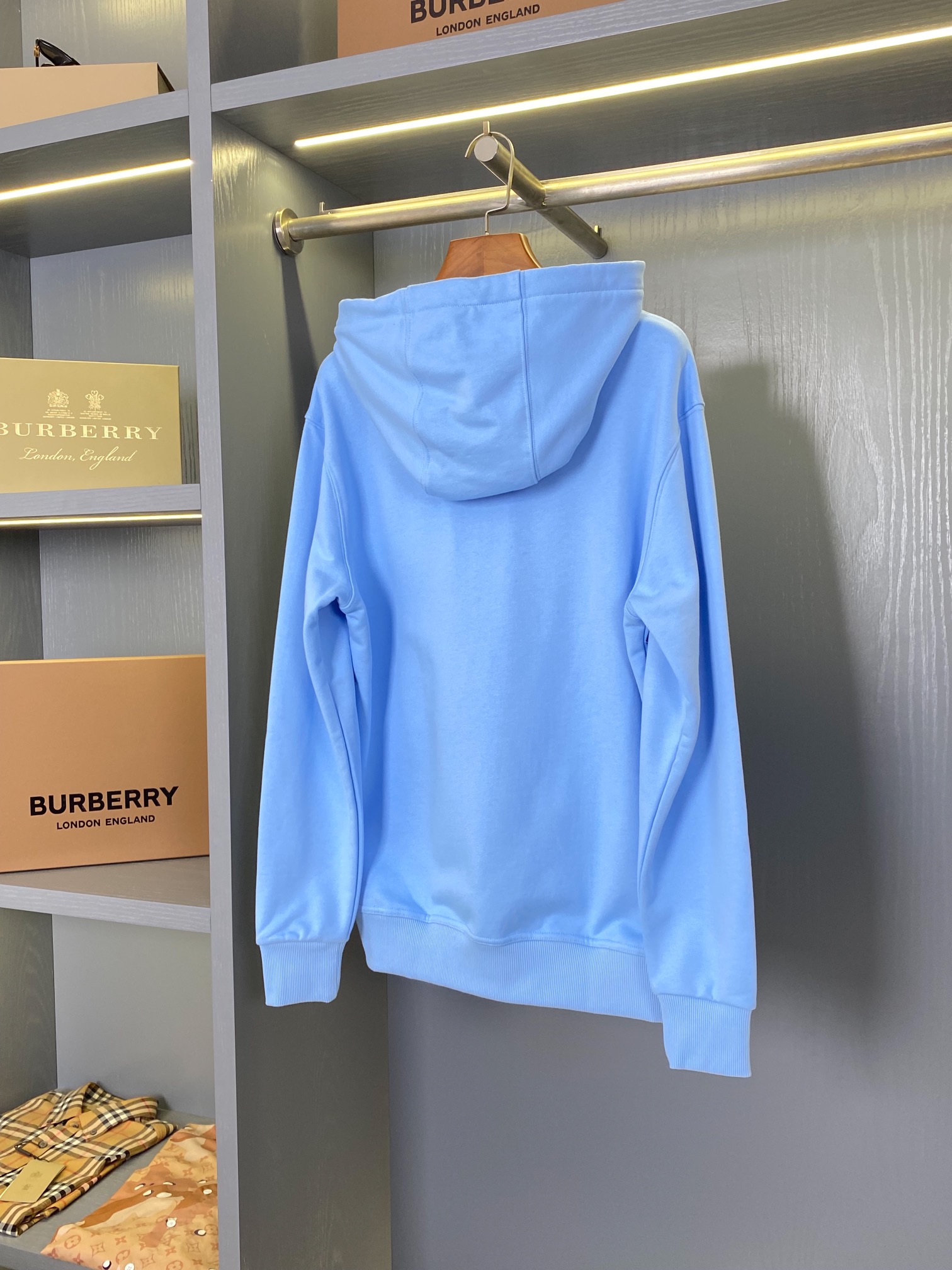 9_Burberry Hoodie