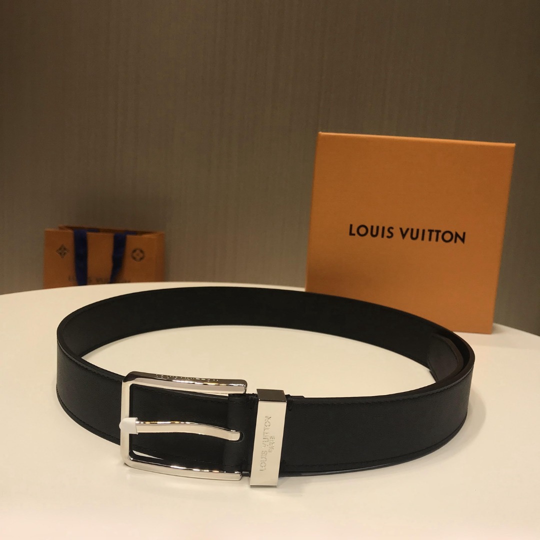 21_Louis Vuitton Belt