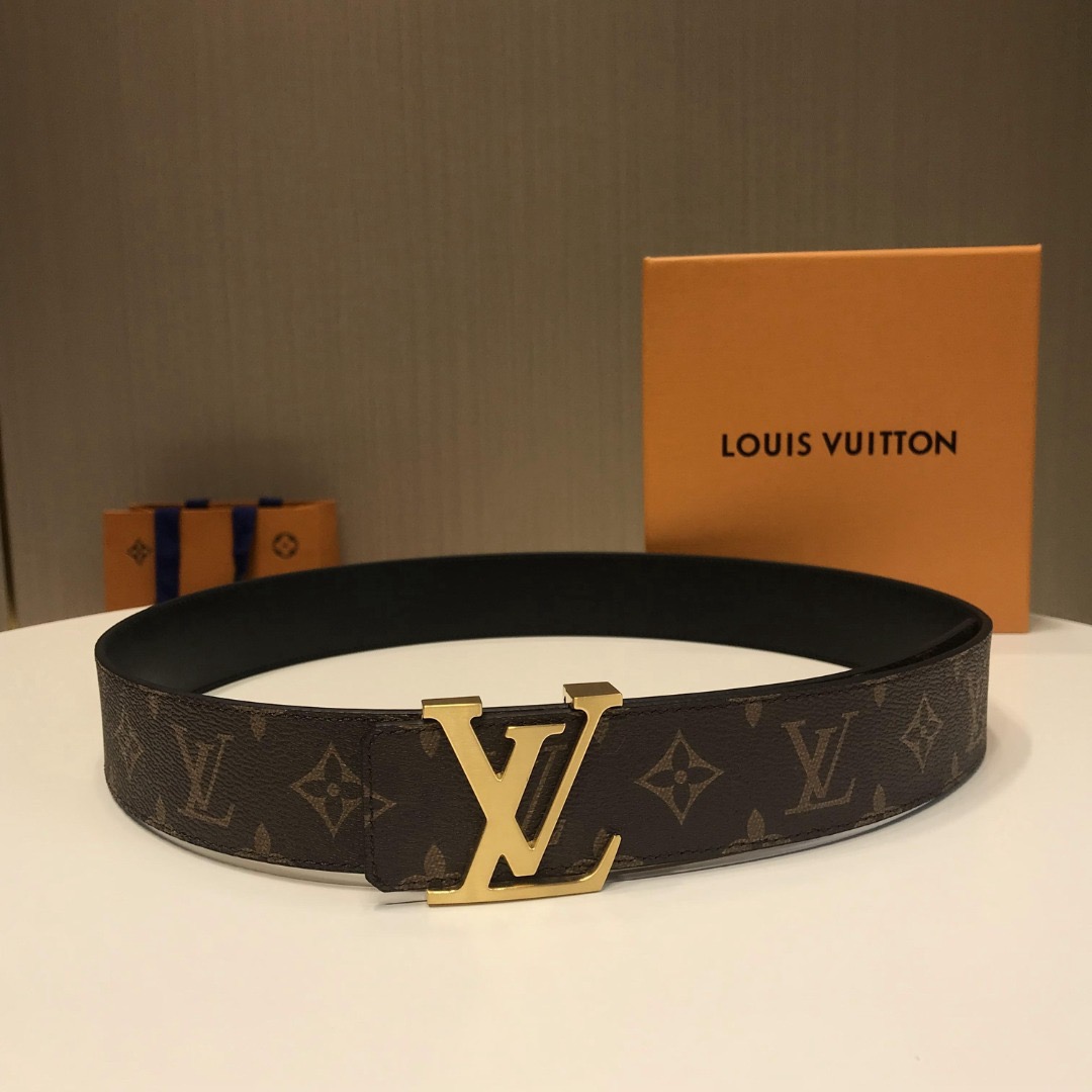 28_Louis Vuitton Belt