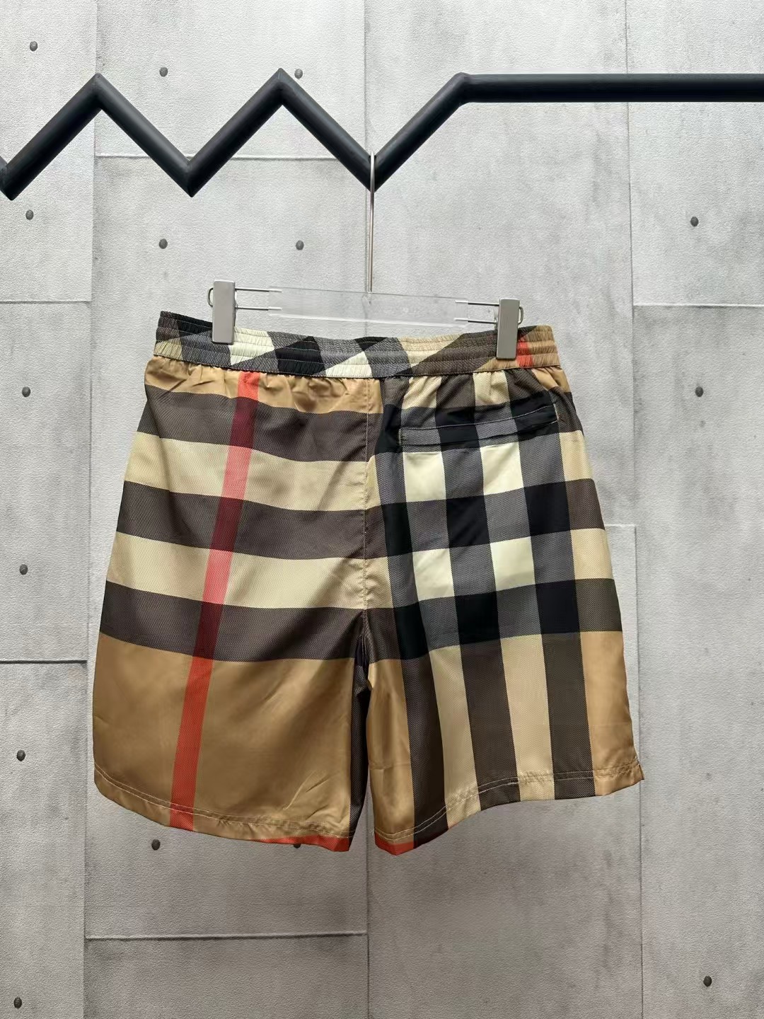 44_Burberry Shorts