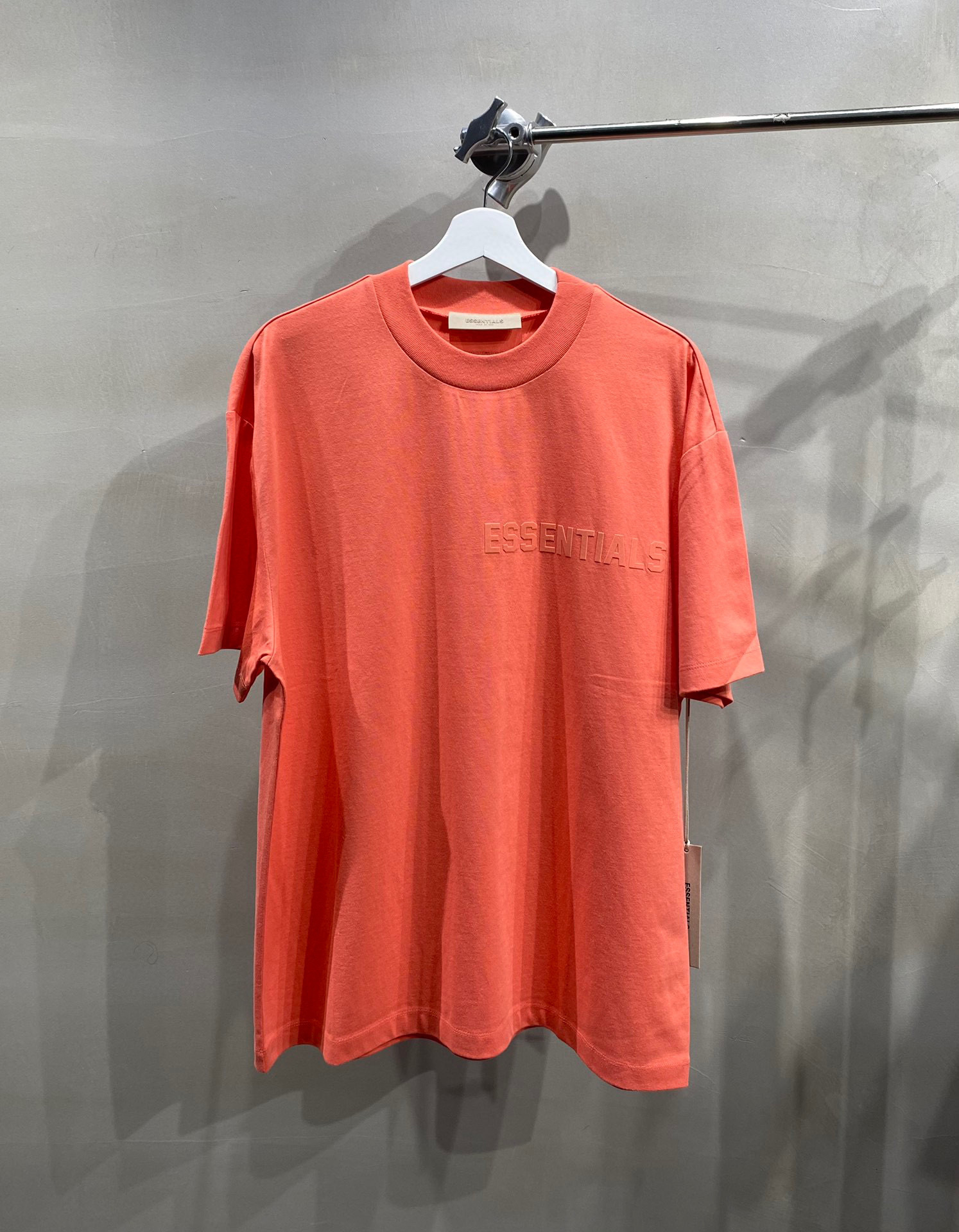 93_ESSENTIALS T-shirt