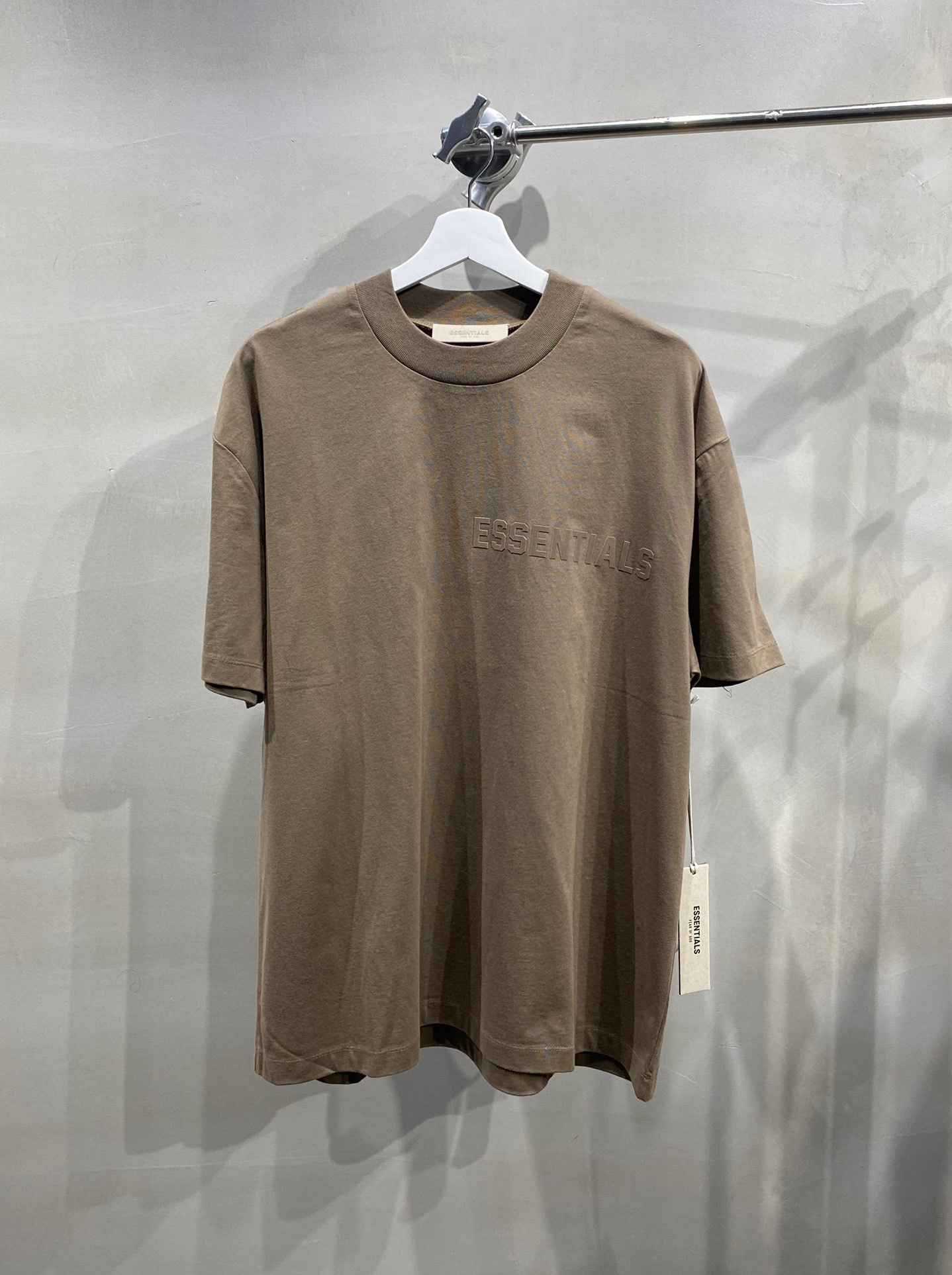 93_ESSENTIALS T-shirt