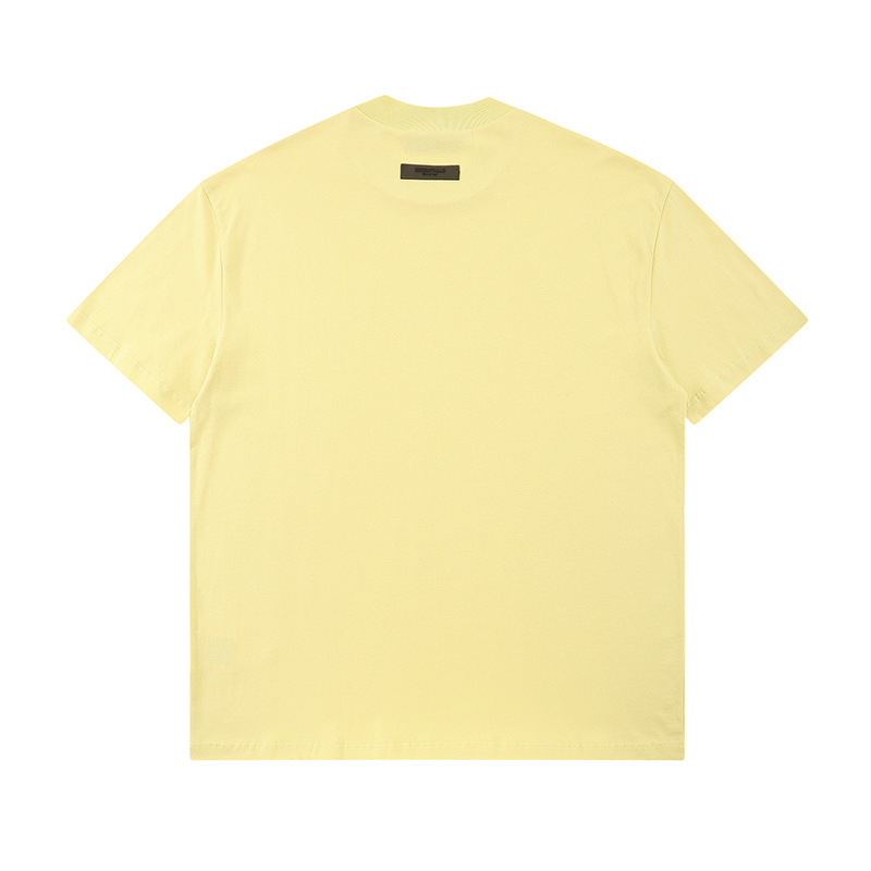 93_ESSENTIALS T-shirt