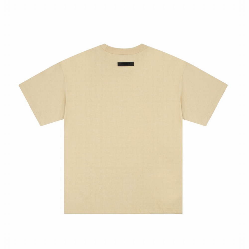 91_ESSENTIALS T-shirt